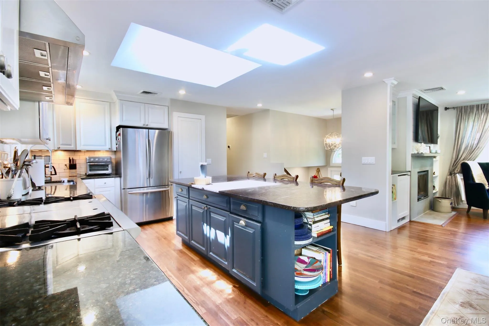 28 Old Trail Road, Southampton, NY, 4 Bedrooms Bedrooms, 11 Rooms Rooms,2 BathroomsBathrooms,Residential Lease,For Rent,Old Trail,0,964814 28 Old Trail Road, Southampton, NY, 4 Bedrooms Bedrooms, 11 Rooms Rooms,2 BathroomsBathrooms,Residential Lease,For Rent,Old Trail,0,964814