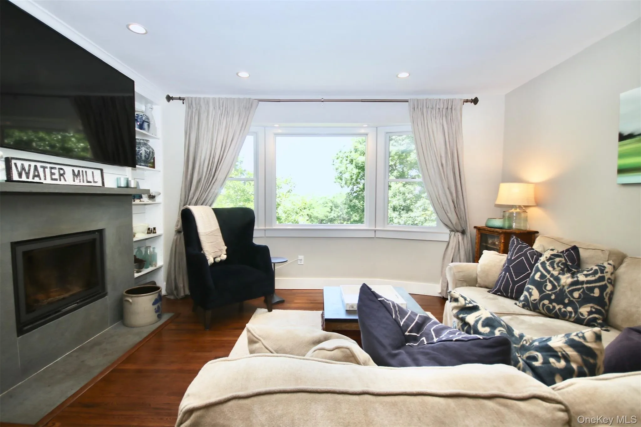 28 Old Trail Road, Southampton, NY, 4 Bedrooms Bedrooms, 11 Rooms Rooms,2 BathroomsBathrooms,Residential Lease,For Rent,Old Trail,0,964814 28 Old Trail Road, Southampton, NY, 4 Bedrooms Bedrooms, 11 Rooms Rooms,2 BathroomsBathrooms,Residential Lease,For Rent,Old Trail,0,964814