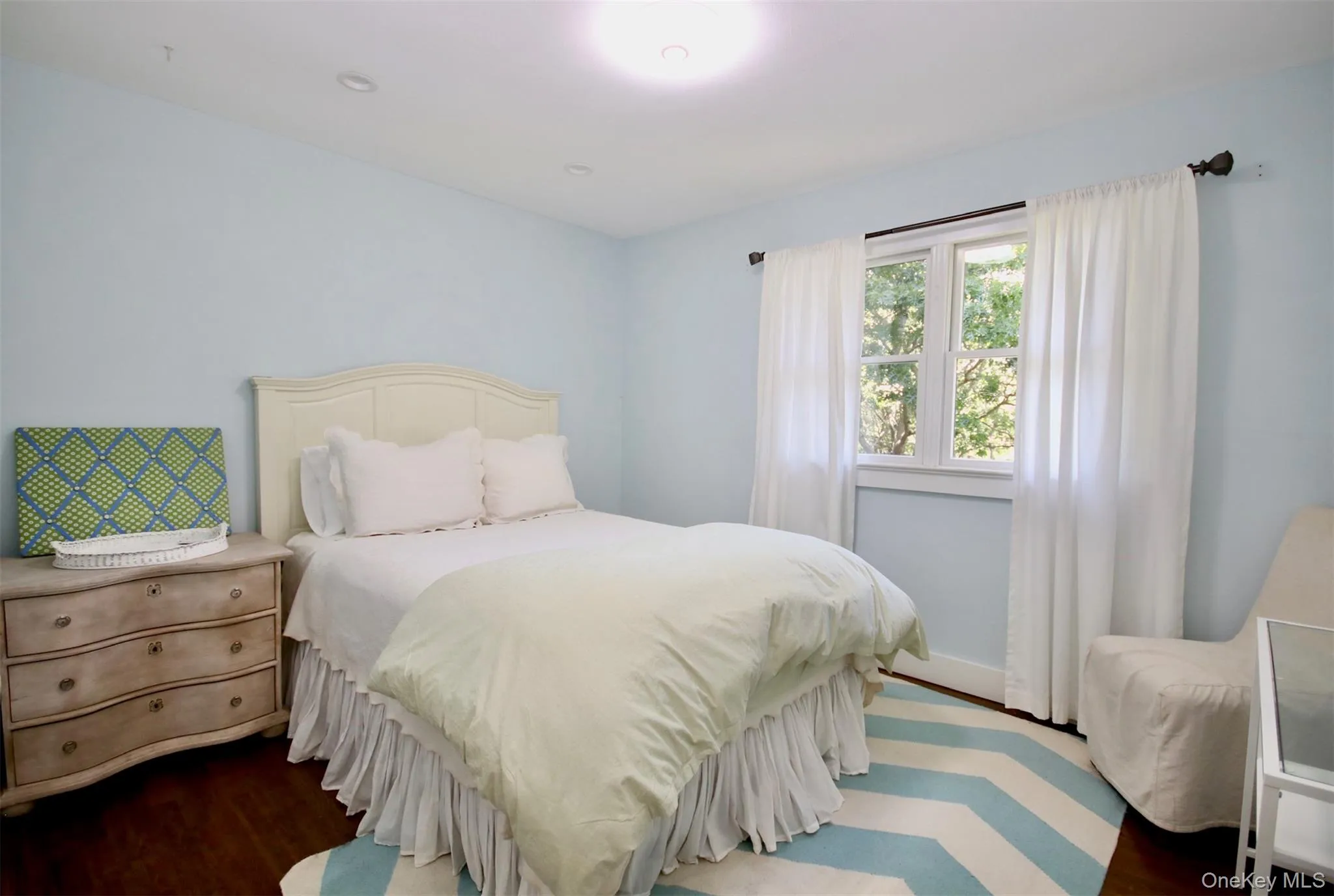 28 Old Trail Road, Southampton, NY, 4 Bedrooms Bedrooms, 11 Rooms Rooms,2 BathroomsBathrooms,Residential Lease,For Rent,Old Trail,0,964814 28 Old Trail Road, Southampton, NY, 4 Bedrooms Bedrooms, 11 Rooms Rooms,2 BathroomsBathrooms,Residential Lease,For Rent,Old Trail,0,964814