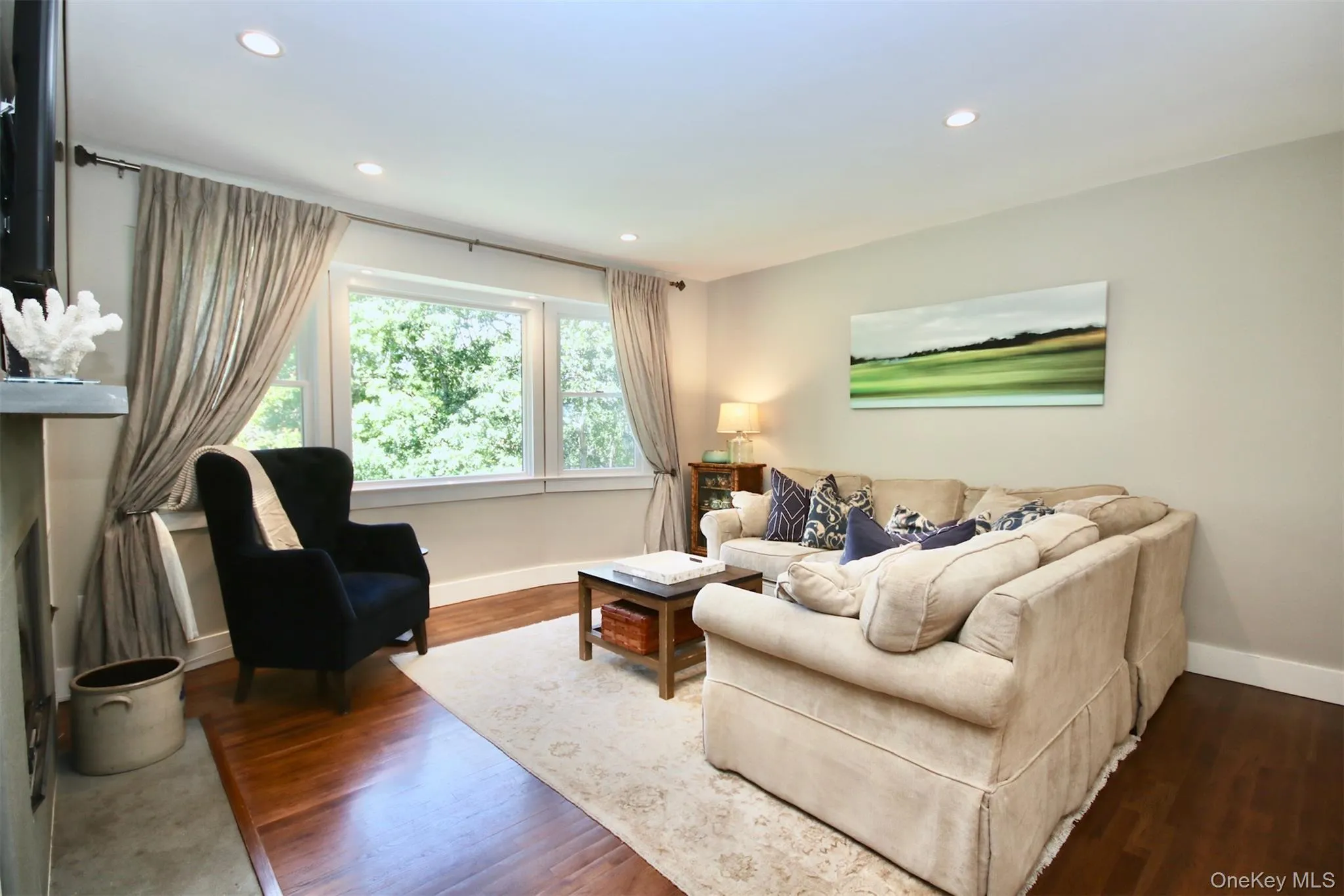 28 Old Trail Road, Southampton, NY, 4 Bedrooms Bedrooms, 11 Rooms Rooms,2 BathroomsBathrooms,Residential Lease,For Rent,Old Trail,0,964814 28 Old Trail Road, Southampton, NY, 4 Bedrooms Bedrooms, 11 Rooms Rooms,2 BathroomsBathrooms,Residential Lease,For Rent,Old Trail,0,964814