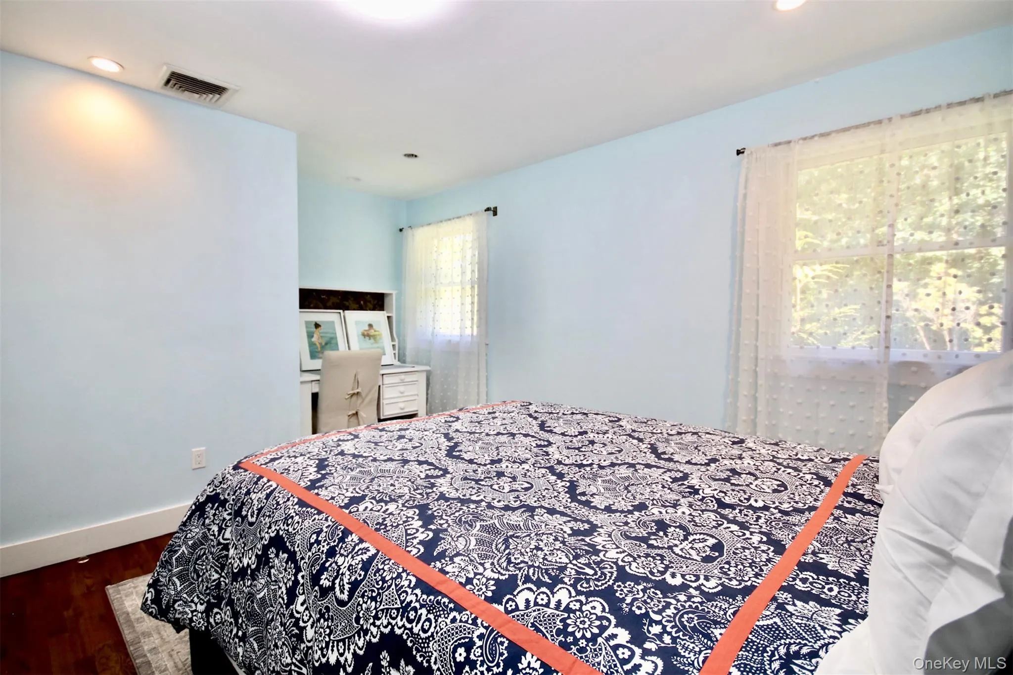 28 Old Trail Road, Southampton, NY, 4 Bedrooms Bedrooms, 11 Rooms Rooms,2 BathroomsBathrooms,Residential Lease,For Rent,Old Trail,0,964814 28 Old Trail Road, Southampton, NY, 4 Bedrooms Bedrooms, 11 Rooms Rooms,2 BathroomsBathrooms,Residential Lease,For Rent,Old Trail,0,964814