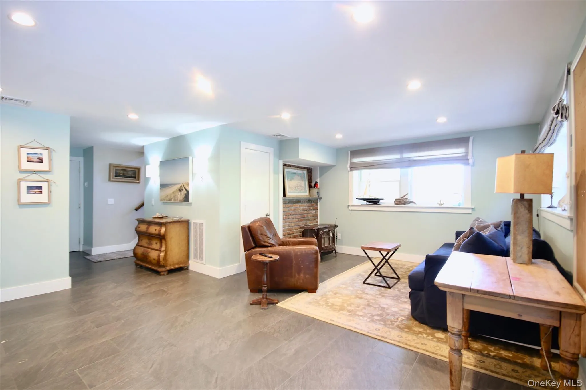 28 Old Trail Road, Southampton, NY, 4 Bedrooms Bedrooms, 11 Rooms Rooms,2 BathroomsBathrooms,Residential Lease,For Rent,Old Trail,0,964814 28 Old Trail Road, Southampton, NY, 4 Bedrooms Bedrooms, 11 Rooms Rooms,2 BathroomsBathrooms,Residential Lease,For Rent,Old Trail,0,964814