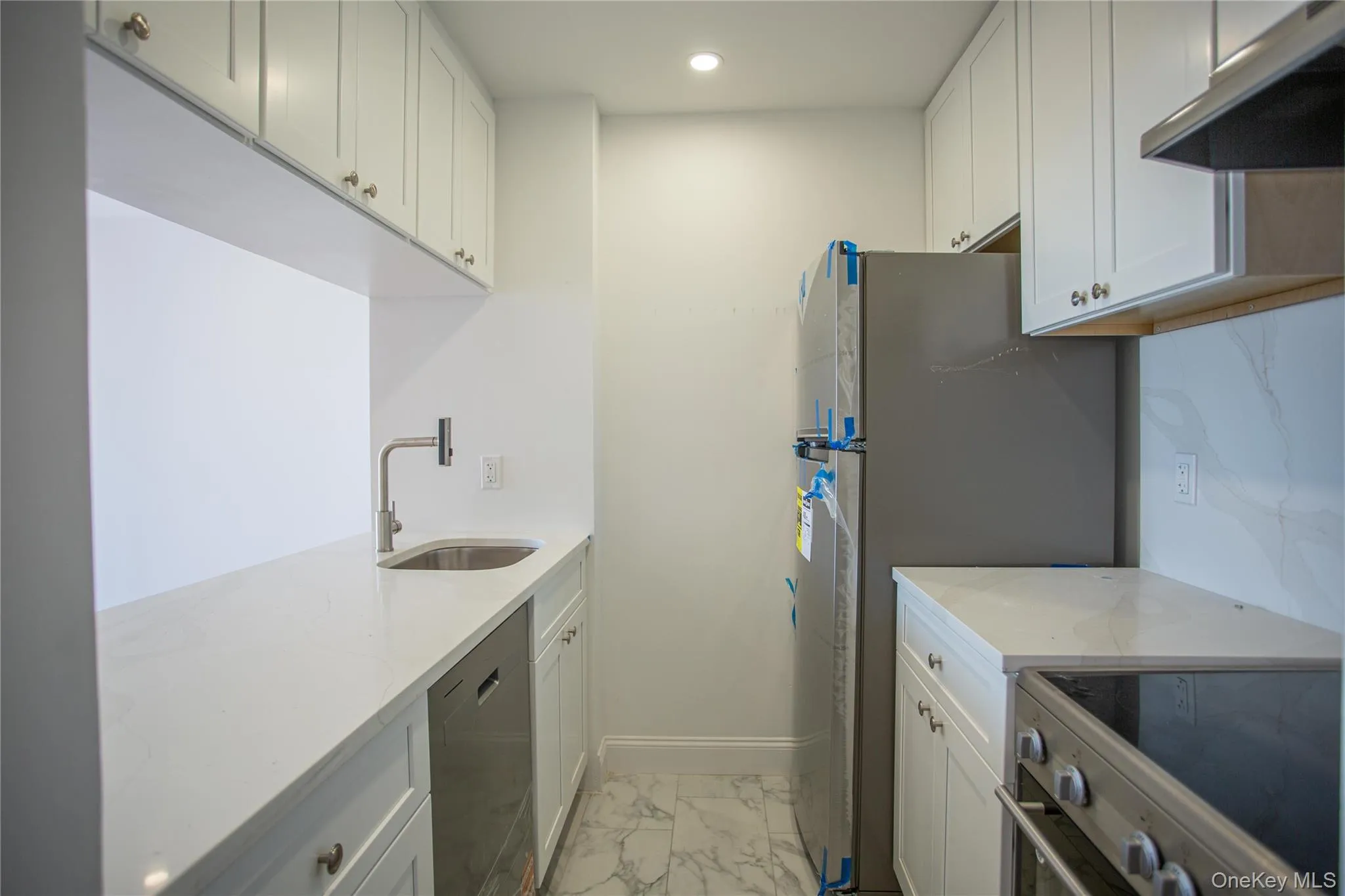10 Franklin Boulevard, Long Beach, NY, 1 Bedroom Bedrooms, 4 Rooms Rooms,1 BathroomBathrooms,Residential Lease,For Rent,Franklin,0,964815 10 Franklin Boulevard, Long Beach, NY, 1 Bedroom Bedrooms, 4 Rooms Rooms,1 BathroomBathrooms,Residential Lease,For Rent,Franklin,0,964815