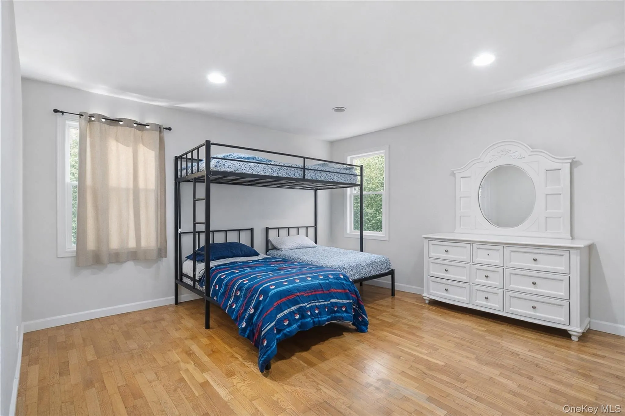 153 Pascack Road, Clarkstown, NY, 6 Bedrooms Bedrooms, 10 Rooms Rooms,3 BathroomsBathrooms,Residential Sale,For Rent,Pascack,0,964821 153 Pascack Road, Clarkstown, NY, 6 Bedrooms Bedrooms, 10 Rooms Rooms,3 BathroomsBathrooms,Residential Sale,For Rent,Pascack,0,964821