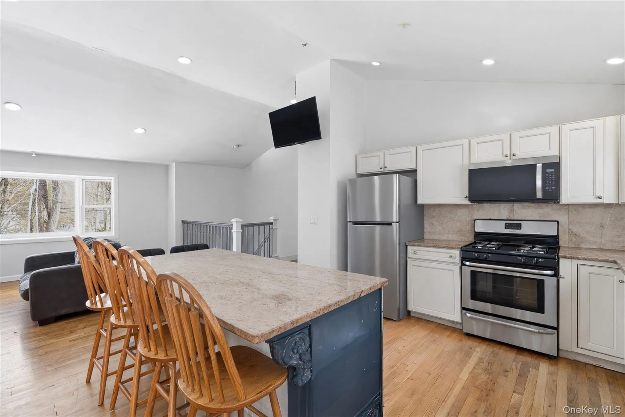153 Pascack Road, Clarkstown, NY, 6 Bedrooms Bedrooms, 10 Rooms Rooms,3 BathroomsBathrooms,Residential Sale,For Rent,Pascack,0,964821 153 Pascack Road, Clarkstown, NY, 6 Bedrooms Bedrooms, 10 Rooms Rooms,3 BathroomsBathrooms,Residential Sale,For Rent,Pascack,0,964821