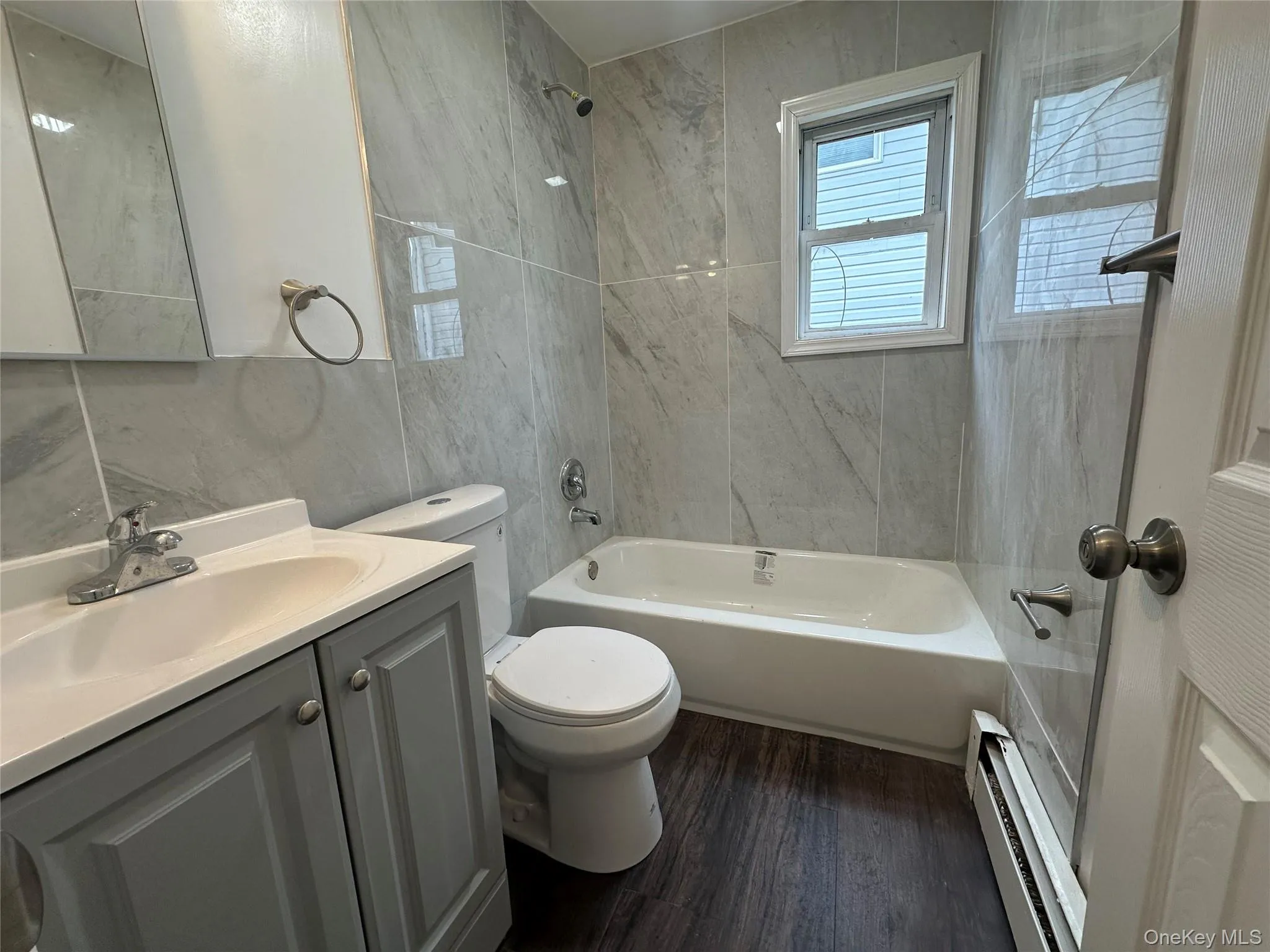 210 Wellington Street, Hempstead, NY, 4 Bedrooms Bedrooms, 7 Rooms Rooms,1 BathroomBathrooms,Residential Lease,For Rent,Wellington,0,964897 210 Wellington Street, Hempstead, NY, 4 Bedrooms Bedrooms, 7 Rooms Rooms,1 BathroomBathrooms,Residential Lease,For Rent,Wellington,0,964897