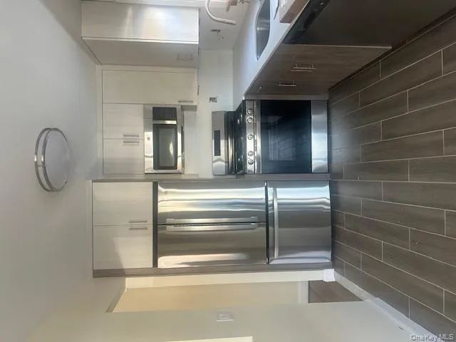 3032 33rd Street, New York, NY, 1 Bedroom Bedrooms, 3 Rooms Rooms,1 BathroomBathrooms,Residential Lease,For Rent,33rd,0,964916 3032 33rd Street, New York, NY, 1 Bedroom Bedrooms, 3 Rooms Rooms,1 BathroomBathrooms,Residential Lease,For Rent,33rd,0,964916