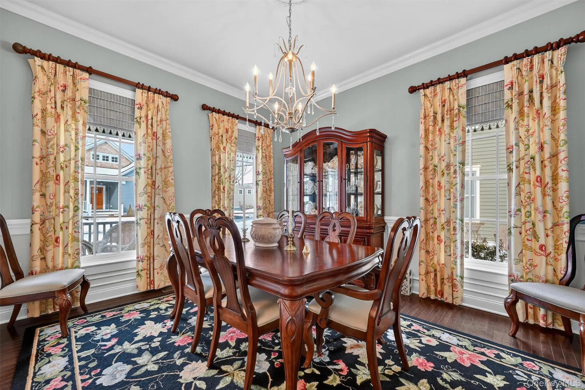 Elegant dining room perfect for gatherings, connected to the kitchen through a functional butler’s pantry. Elegant dining room perfect for gatherings, connected to the kitchen through a functional butler’s pantry.