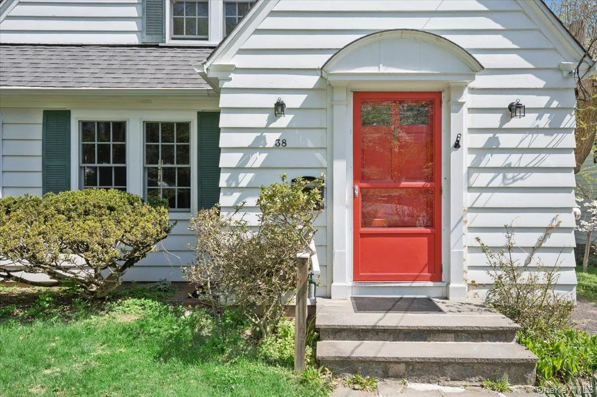 38 Branford Road, Greenburgh, NY, 3 Bedrooms Bedrooms, 7 Rooms Rooms,1 BathroomBathrooms,Residential,For Rent,Branford,0,964921 38 Branford Road, Greenburgh, NY, 3 Bedrooms Bedrooms, 7 Rooms Rooms,1 BathroomBathrooms,Residential,For Rent,Branford,0,964921