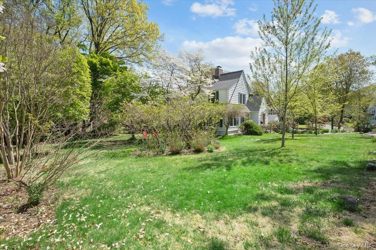 38 Branford Road, Greenburgh, NY, 3 Bedrooms Bedrooms, 7 Rooms Rooms,1 BathroomBathrooms,Residential,For Rent,Branford,0,964921 38 Branford Road, Greenburgh, NY, 3 Bedrooms Bedrooms, 7 Rooms Rooms,1 BathroomBathrooms,Residential,For Rent,Branford,0,964921