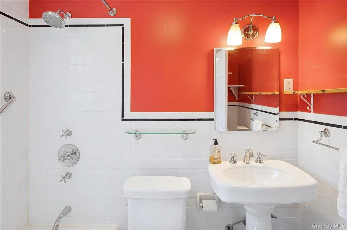 Second floor bath Second floor bath