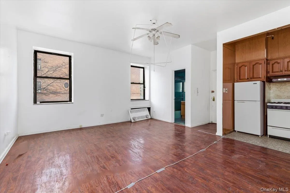 200 139th Street, New York, NY, 8 Bedrooms Bedrooms, 20 Rooms Rooms,6 BathroomsBathrooms,Residential,For Rent,139th,0,964927 200 139th Street, New York, NY, 8 Bedrooms Bedrooms, 20 Rooms Rooms,6 BathroomsBathrooms,Residential,For Rent,139th,0,964927