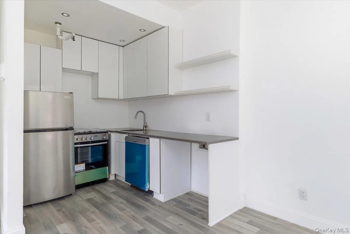 200 139th Street, New York, NY, 8 Bedrooms Bedrooms, 20 Rooms Rooms,6 BathroomsBathrooms,Residential,For Rent,139th,0,964927 200 139th Street, New York, NY, 8 Bedrooms Bedrooms, 20 Rooms Rooms,6 BathroomsBathrooms,Residential,For Rent,139th,0,964927