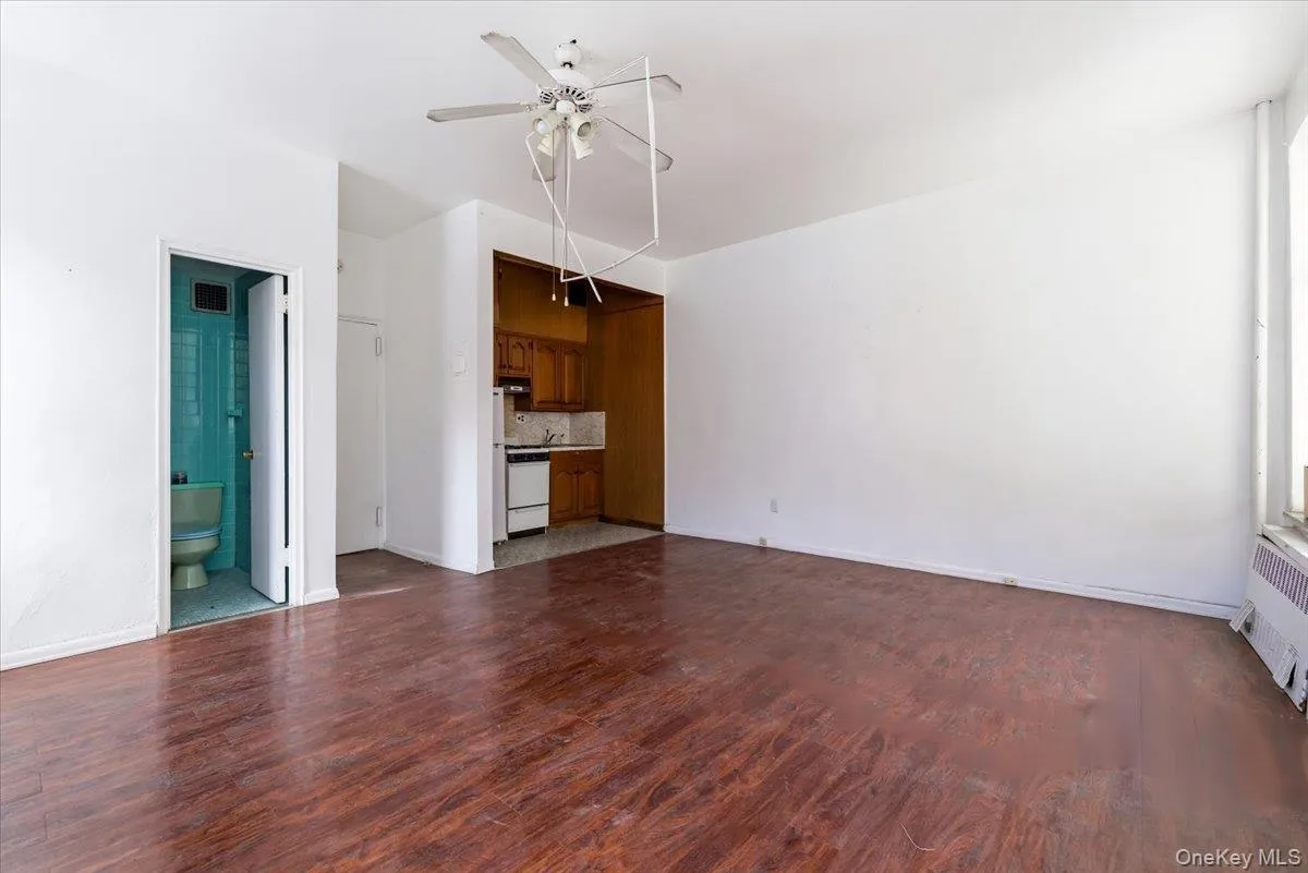 200 139th Street, New York, NY, 8 Bedrooms Bedrooms, 20 Rooms Rooms,6 BathroomsBathrooms,Residential,For Rent,139th,0,964927 200 139th Street, New York, NY, 8 Bedrooms Bedrooms, 20 Rooms Rooms,6 BathroomsBathrooms,Residential,For Rent,139th,0,964927