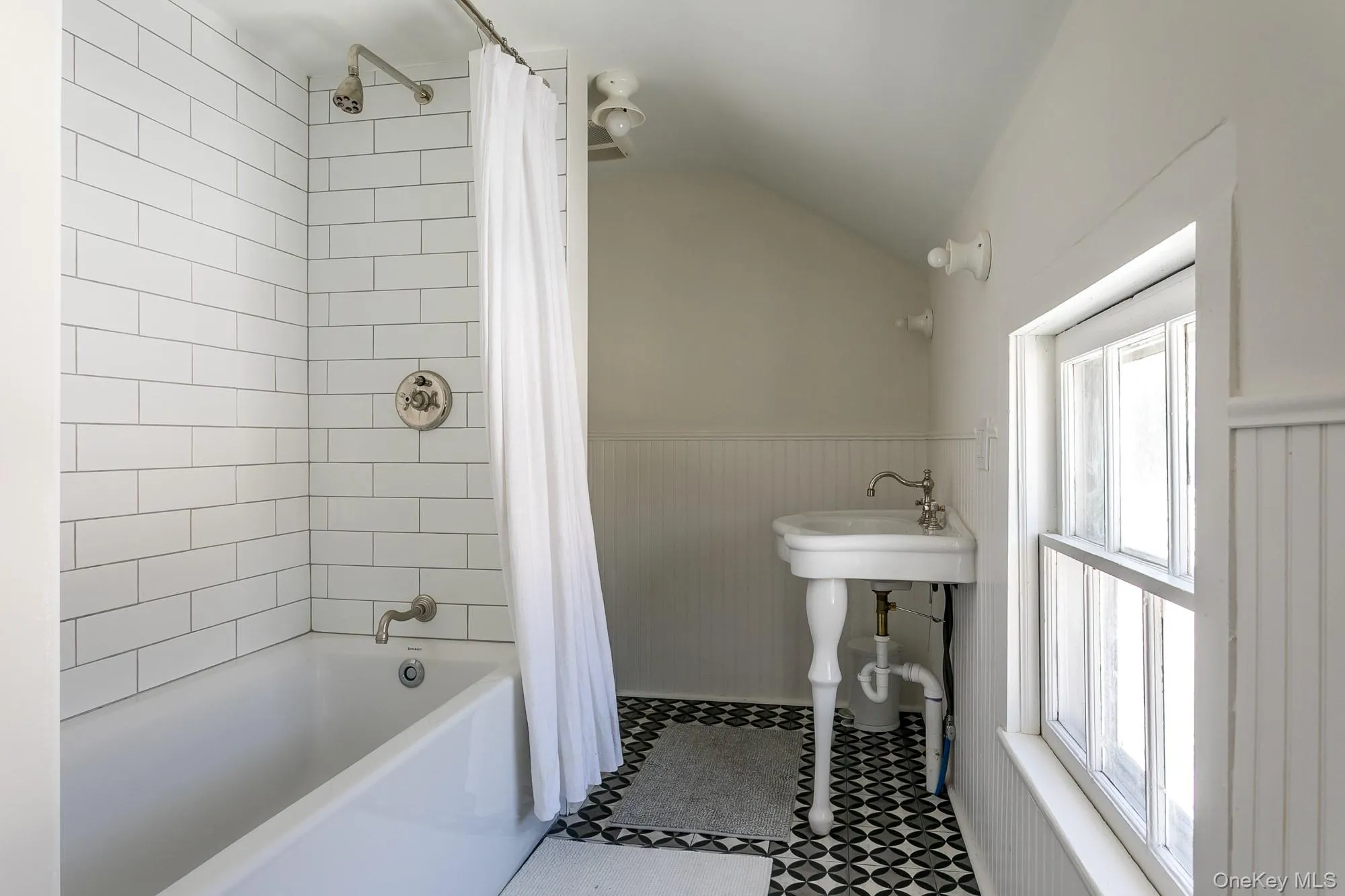 Full bath Full bath