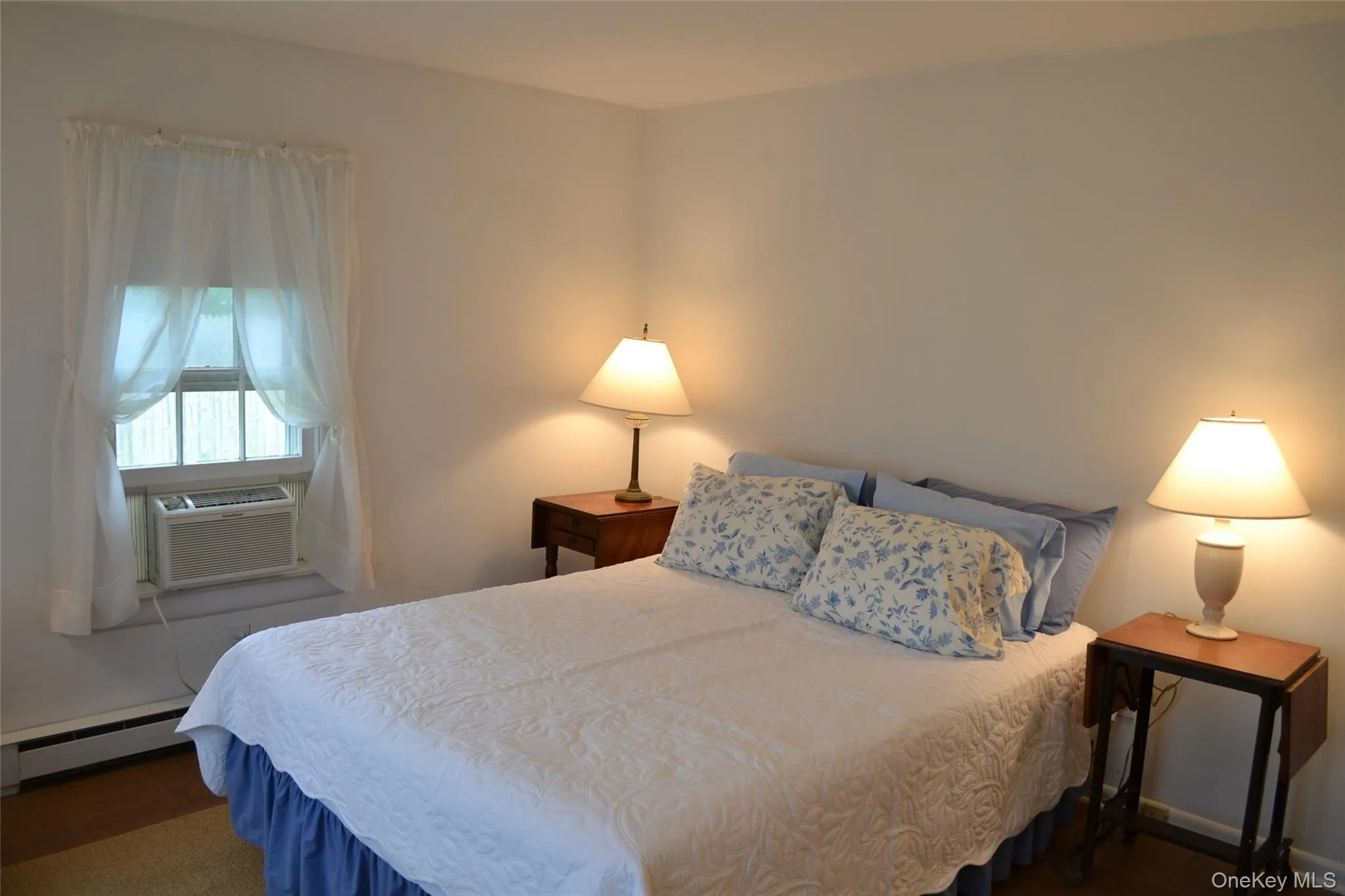 34A Sag Harbor Road, East Hampton, NY, 2 Bedrooms Bedrooms, 5 Rooms Rooms,1 BathroomBathrooms,Residential Lease,For Rent,Sag Harbor,0,964986 34A Sag Harbor Road, East Hampton, NY, 2 Bedrooms Bedrooms, 5 Rooms Rooms,1 BathroomBathrooms,Residential Lease,For Rent,Sag Harbor,0,964986
