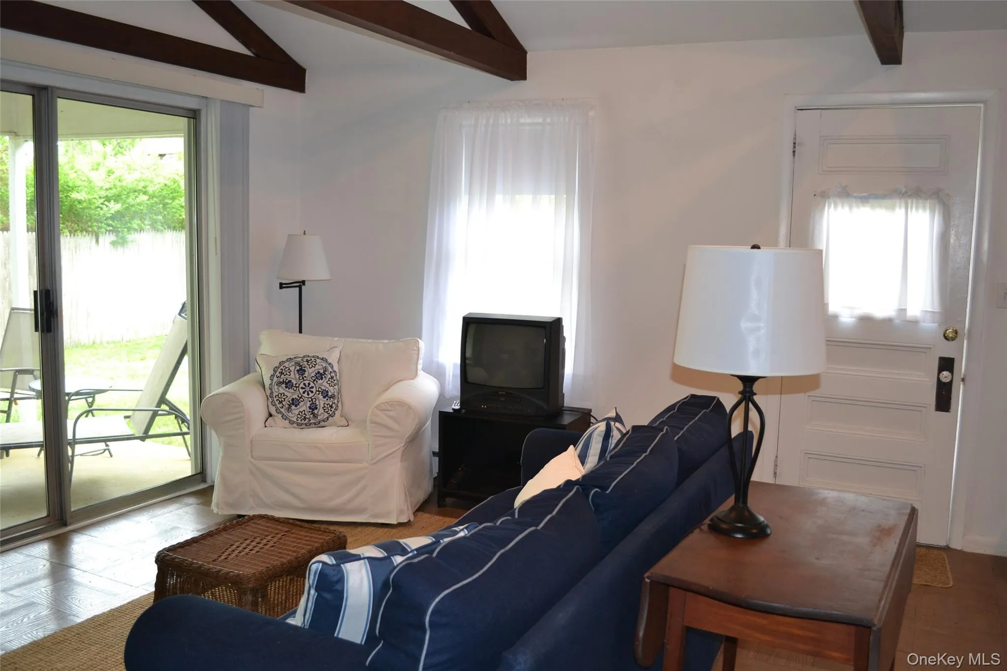 34A Sag Harbor Road, East Hampton, NY, 2 Bedrooms Bedrooms, 5 Rooms Rooms,1 BathroomBathrooms,Residential Lease,For Rent,Sag Harbor,0,964986 34A Sag Harbor Road, East Hampton, NY, 2 Bedrooms Bedrooms, 5 Rooms Rooms,1 BathroomBathrooms,Residential Lease,For Rent,Sag Harbor,0,964986