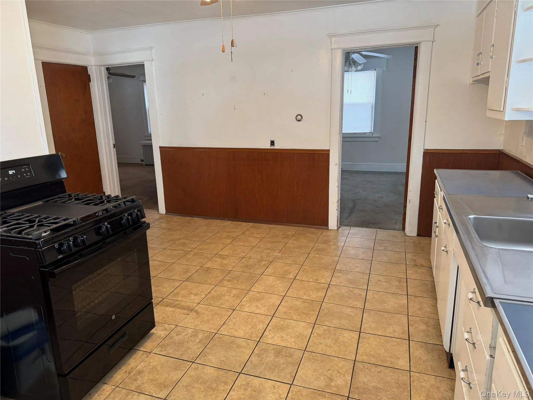 45 Smith Street, Glen Cove, NY, 2 Bedrooms Bedrooms, 5 Rooms Rooms,1 BathroomBathrooms,Residential Lease,For Rent,Smith,0,964998 45 Smith Street, Glen Cove, NY, 2 Bedrooms Bedrooms, 5 Rooms Rooms,1 BathroomBathrooms,Residential Lease,For Rent,Smith,0,964998