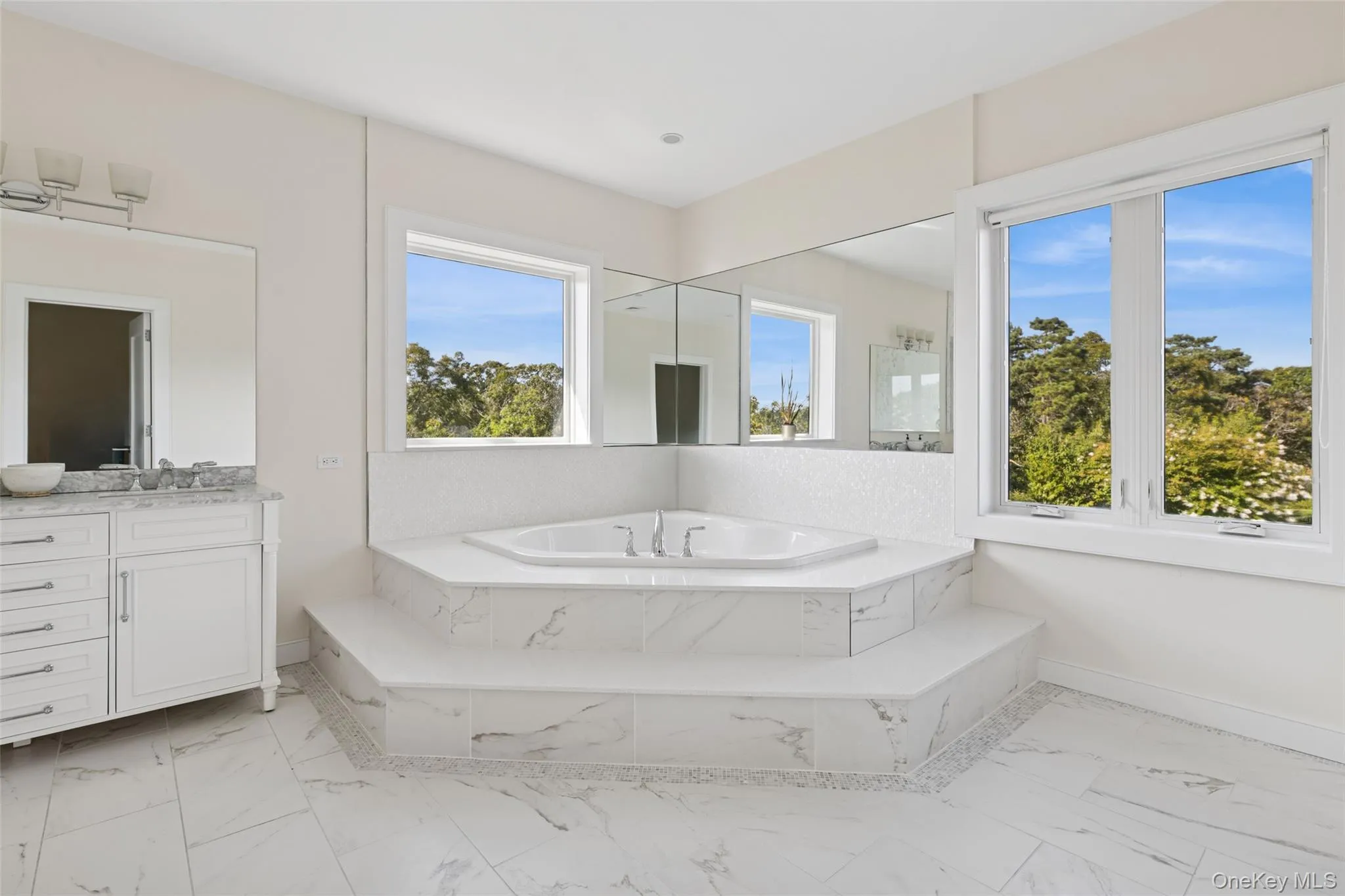 89 Old Canoe Place Road, Southampton, NY, 6 Bedrooms Bedrooms, 11 Rooms Rooms,7 BathroomsBathrooms,Residential,For Rent,Old Canoe Place,0,965009 89 Old Canoe Place Road, Southampton, NY, 6 Bedrooms Bedrooms, 11 Rooms Rooms,7 BathroomsBathrooms,Residential,For Rent,Old Canoe Place,0,965009