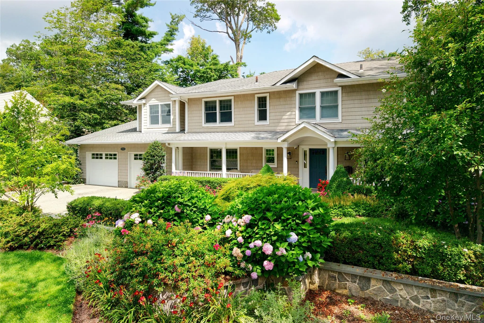 110 Birch Drive, North Hempstead, NY, 5 Bedrooms Bedrooms, 12 Rooms Rooms,4 BathroomsBathrooms,Residential,For Rent,Birch,0,965029 110 Birch Drive, North Hempstead, NY, 5 Bedrooms Bedrooms, 12 Rooms Rooms,4 BathroomsBathrooms,Residential,For Rent,Birch,0,965029