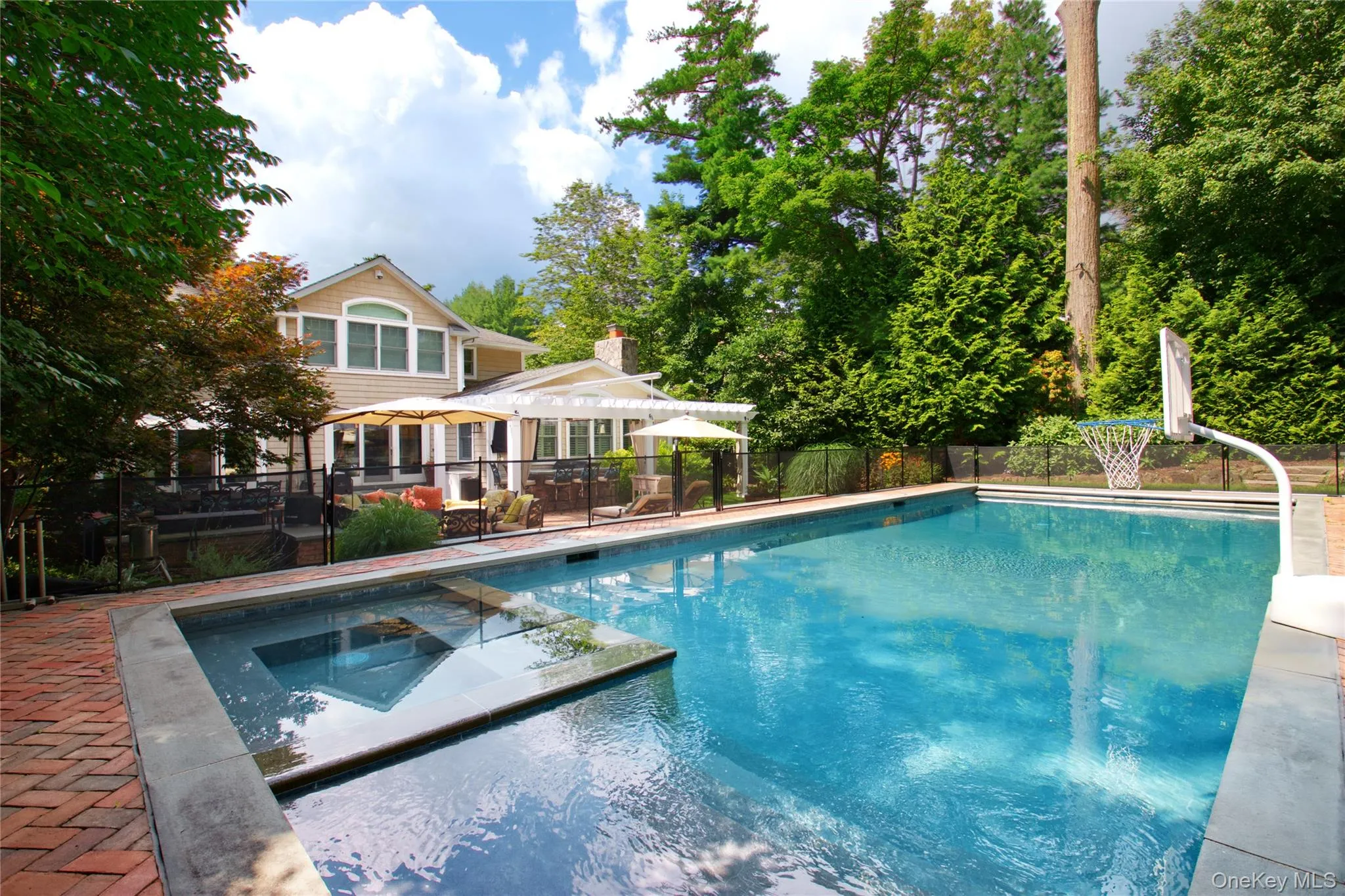 110 Birch Drive, North Hempstead, NY, 5 Bedrooms Bedrooms, 12 Rooms Rooms,4 BathroomsBathrooms,Residential,For Rent,Birch,0,965029 110 Birch Drive, North Hempstead, NY, 5 Bedrooms Bedrooms, 12 Rooms Rooms,4 BathroomsBathrooms,Residential,For Rent,Birch,0,965029