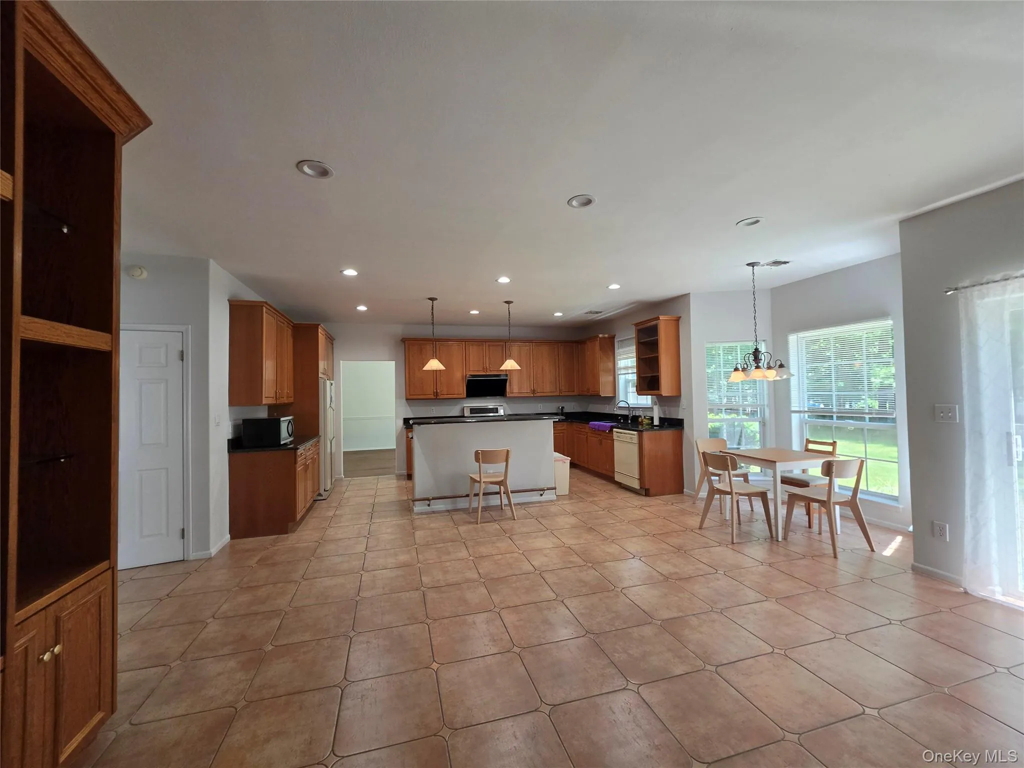 3 Arbor Field Way, Brookhaven, NY, 5 Bedrooms Bedrooms, 10 Rooms Rooms,3 BathroomsBathrooms,Residential,For Rent,Arbor Field,0,965034 3 Arbor Field Way, Brookhaven, NY, 5 Bedrooms Bedrooms, 10 Rooms Rooms,3 BathroomsBathrooms,Residential,For Rent,Arbor Field,0,965034
