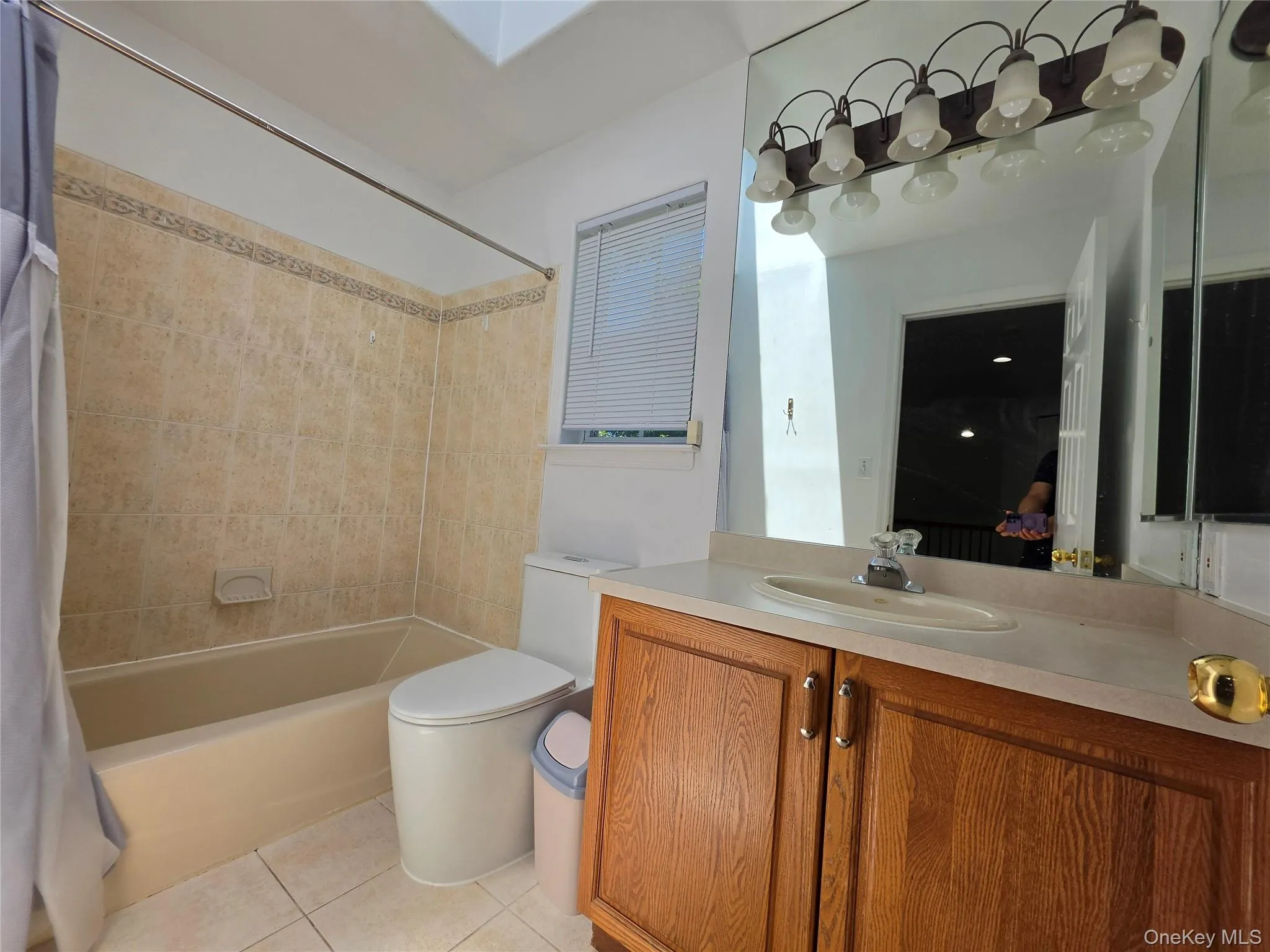 3 Arbor Field Way, Brookhaven, NY, 5 Bedrooms Bedrooms, 10 Rooms Rooms,3 BathroomsBathrooms,Residential,For Rent,Arbor Field,0,965034 3 Arbor Field Way, Brookhaven, NY, 5 Bedrooms Bedrooms, 10 Rooms Rooms,3 BathroomsBathrooms,Residential,For Rent,Arbor Field,0,965034