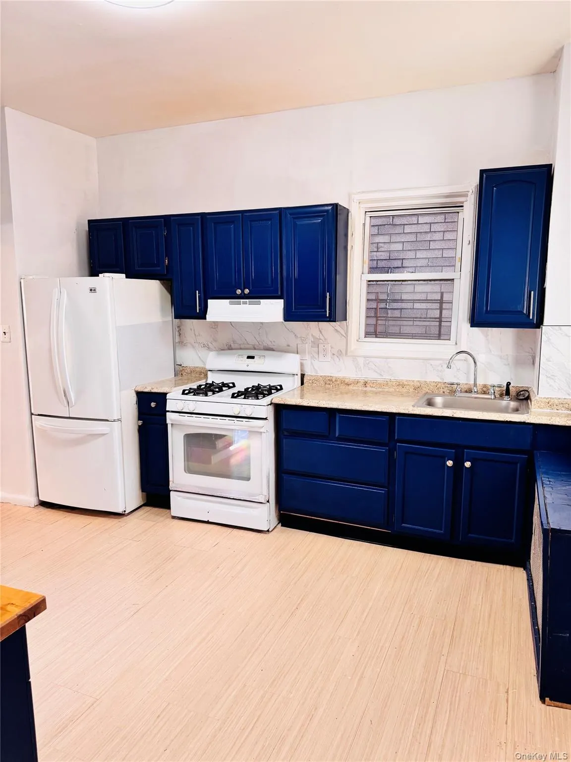 121 Linden Street, Yonkers, NY, 3 Bedrooms Bedrooms, 5 Rooms Rooms,1 BathroomBathrooms,Residential Lease,For Rent,Linden,0,965036 121 Linden Street, Yonkers, NY, 3 Bedrooms Bedrooms, 5 Rooms Rooms,1 BathroomBathrooms,Residential Lease,For Rent,Linden,0,965036