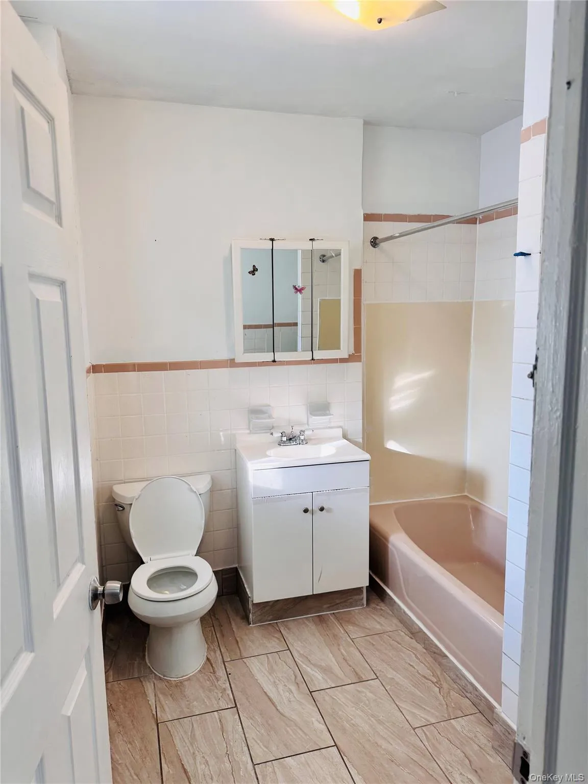 121 Linden Street, Yonkers, NY, 3 Bedrooms Bedrooms, 5 Rooms Rooms,1 BathroomBathrooms,Residential Lease,For Rent,Linden,0,965036 121 Linden Street, Yonkers, NY, 3 Bedrooms Bedrooms, 5 Rooms Rooms,1 BathroomBathrooms,Residential Lease,For Rent,Linden,0,965036