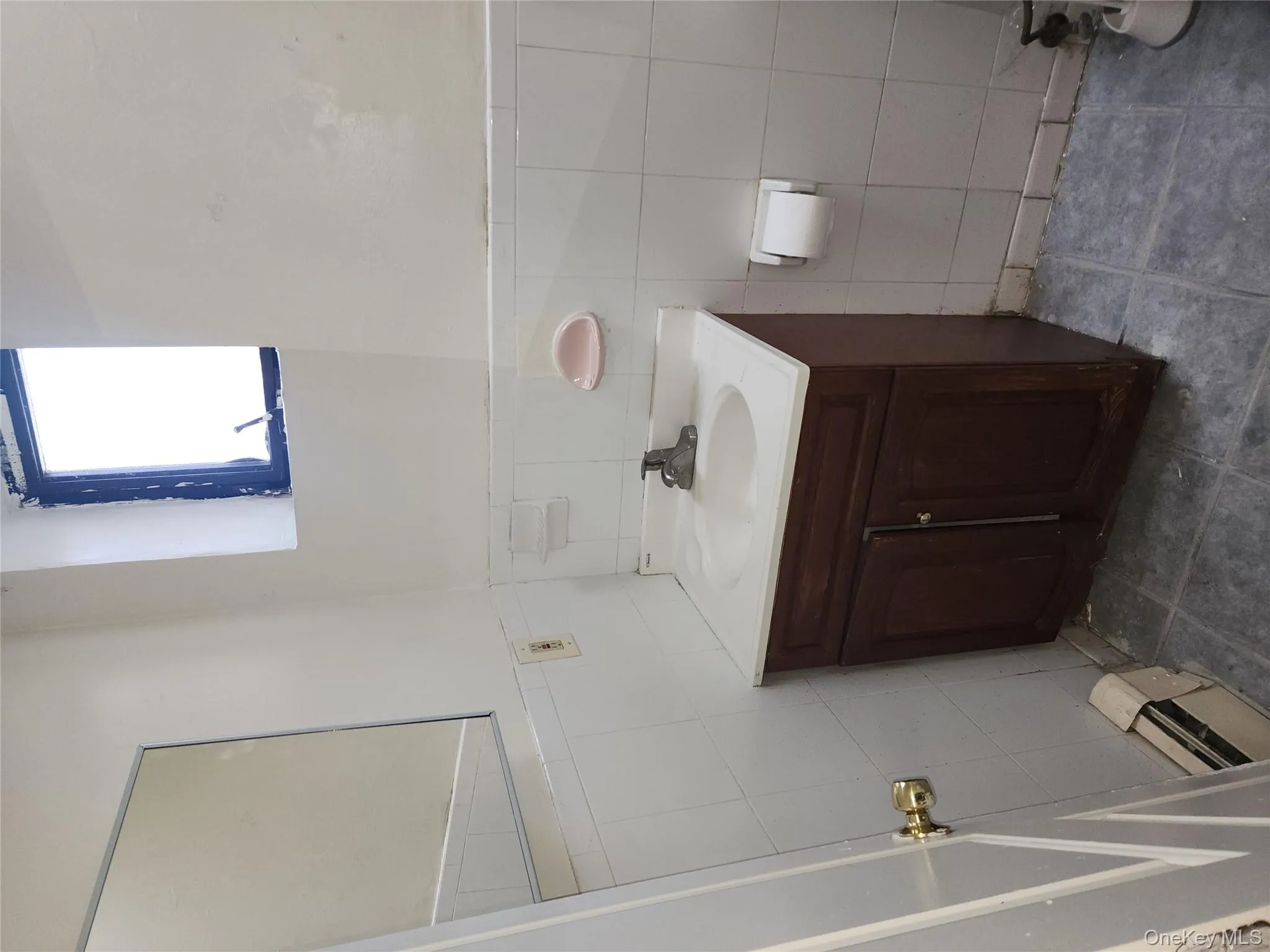 173-17 Jamaica Avenue, New York, NY, 2 Bedrooms Bedrooms, 4 Rooms Rooms,1 BathroomBathrooms,Residential Lease,For Rent,Jamaica,0,965058 173-17 Jamaica Avenue, New York, NY, 2 Bedrooms Bedrooms, 4 Rooms Rooms,1 BathroomBathrooms,Residential Lease,For Rent,Jamaica,0,965058