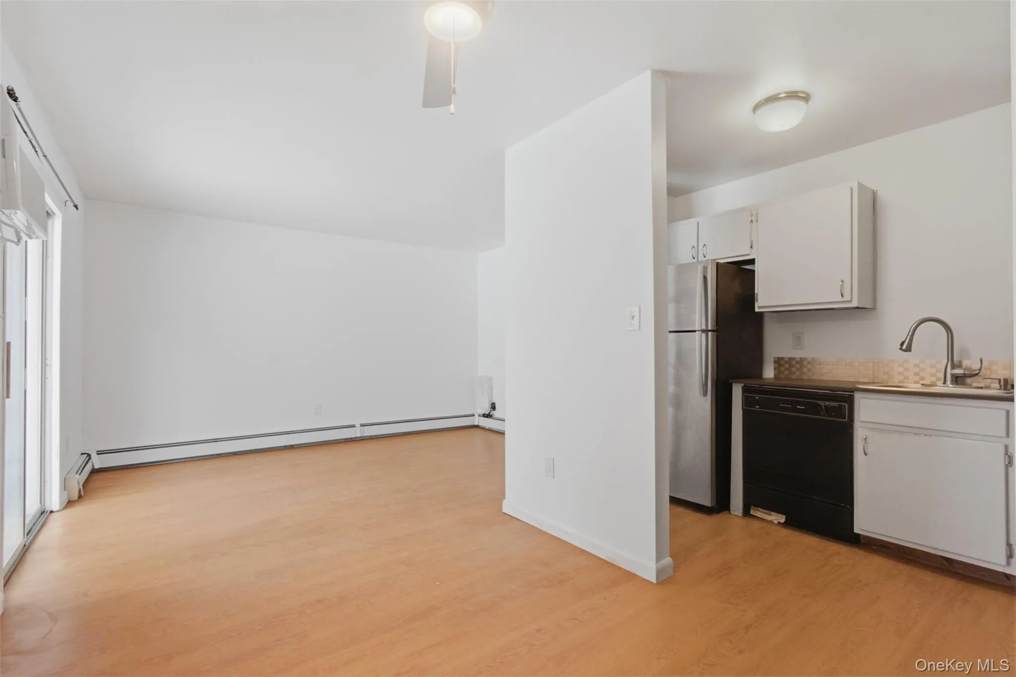 8 Ivy Court, Fishkill, NY, 1 Bedroom Bedrooms, 4 Rooms Rooms,1 BathroomBathrooms,Residential,For Rent,Ivy,0,965073 8 Ivy Court, Fishkill, NY, 1 Bedroom Bedrooms, 4 Rooms Rooms,1 BathroomBathrooms,Residential,For Rent,Ivy,0,965073