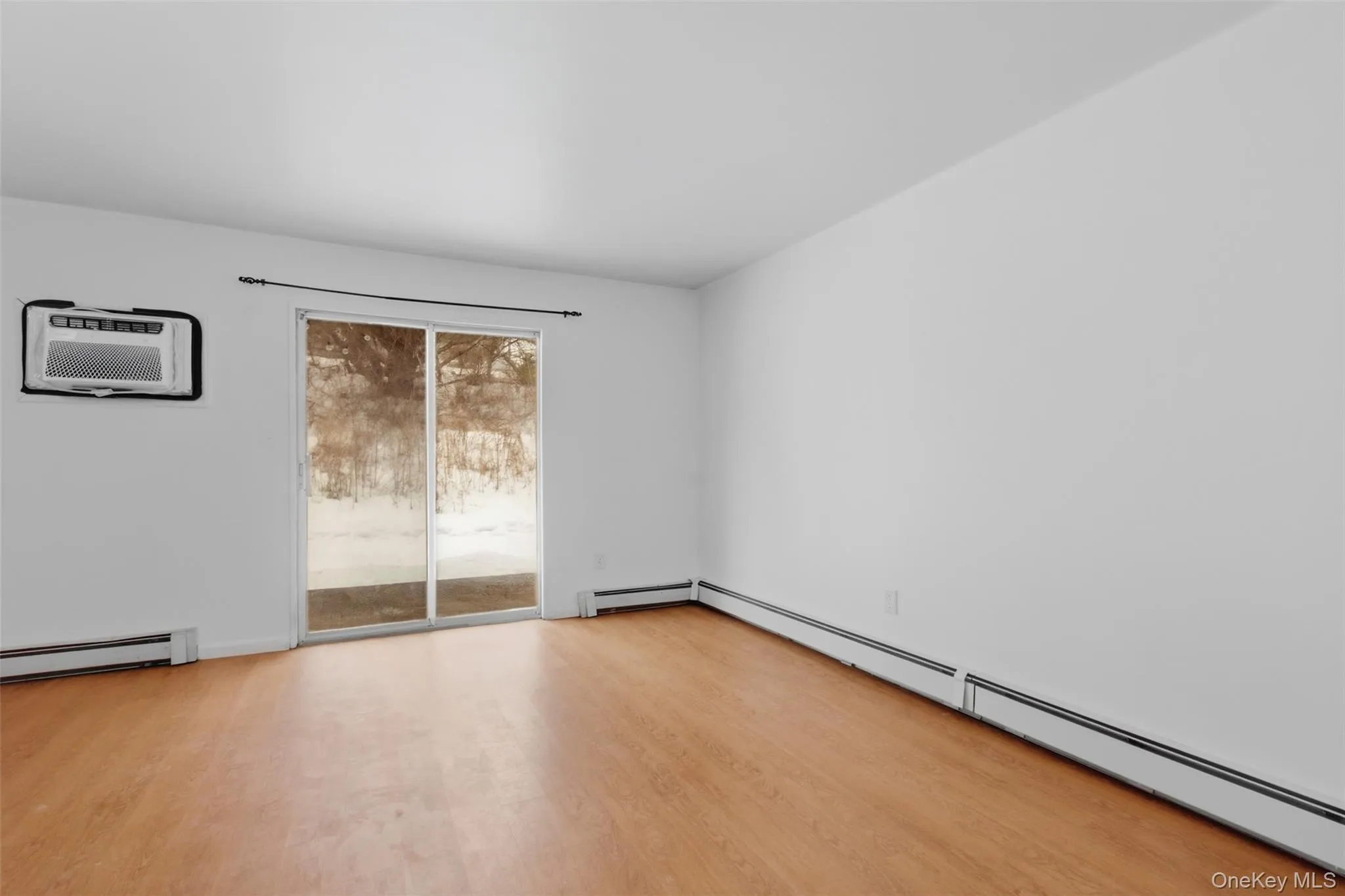 8 Ivy Court, Fishkill, NY, 1 Bedroom Bedrooms, 4 Rooms Rooms,1 BathroomBathrooms,Residential,For Rent,Ivy,0,965073 8 Ivy Court, Fishkill, NY, 1 Bedroom Bedrooms, 4 Rooms Rooms,1 BathroomBathrooms,Residential,For Rent,Ivy,0,965073