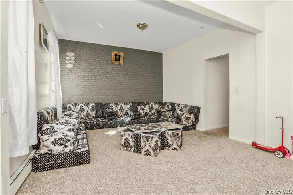 80 Elliott Avenue, Yonkers, NY, 3 Bedrooms Bedrooms, 6 Rooms Rooms,1 BathroomBathrooms,Residential Lease,For Rent,Elliott,0,965097 80 Elliott Avenue, Yonkers, NY, 3 Bedrooms Bedrooms, 6 Rooms Rooms,1 BathroomBathrooms,Residential Lease,For Rent,Elliott,0,965097