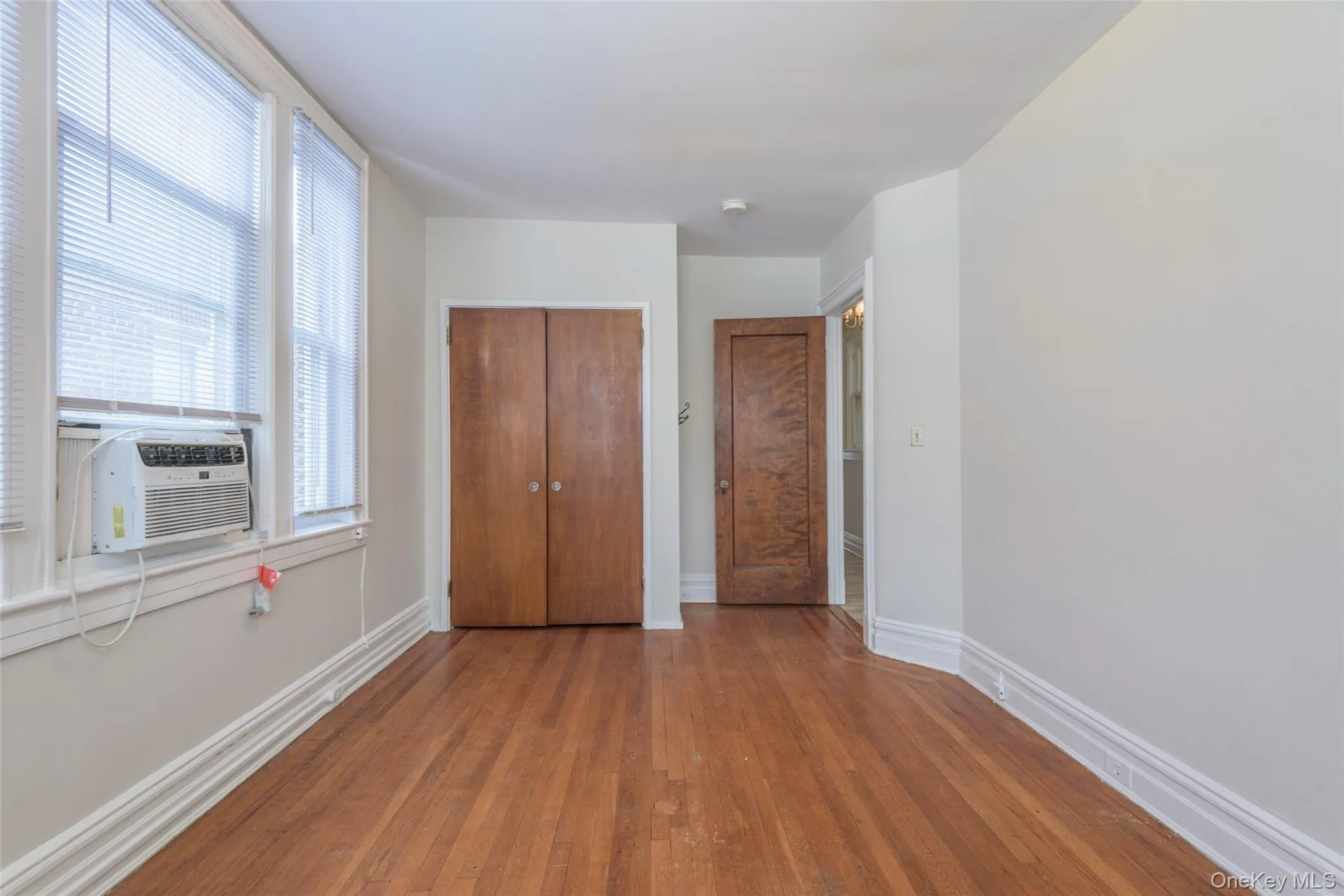 2807 Newtown Avenue, New York, NY, 3 Bedrooms Bedrooms, 6 Rooms Rooms,1 BathroomBathrooms,Residential Lease,For Rent,Newtown,0,965193 2807 Newtown Avenue, New York, NY, 3 Bedrooms Bedrooms, 6 Rooms Rooms,1 BathroomBathrooms,Residential Lease,For Rent,Newtown,0,965193