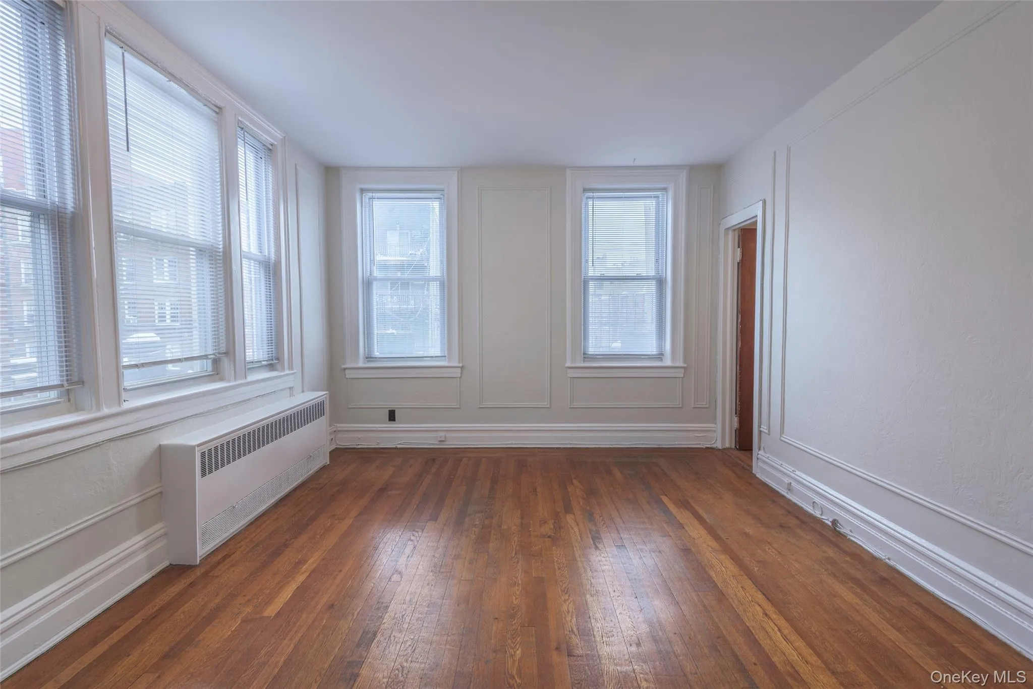 2807 Newtown Avenue, New York, NY, 3 Bedrooms Bedrooms, 6 Rooms Rooms,1 BathroomBathrooms,Residential Lease,For Rent,Newtown,0,965193 2807 Newtown Avenue, New York, NY, 3 Bedrooms Bedrooms, 6 Rooms Rooms,1 BathroomBathrooms,Residential Lease,For Rent,Newtown,0,965193