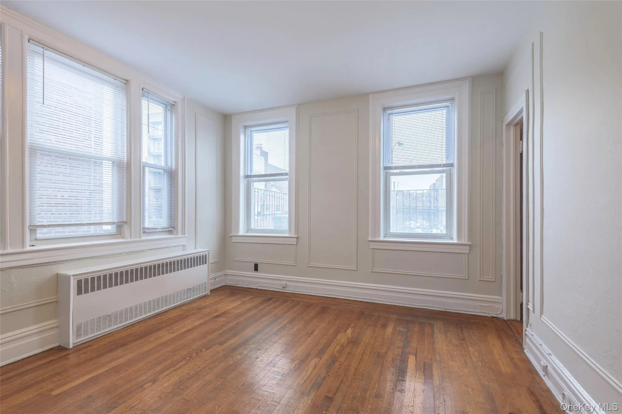 2807 Newtown Avenue, New York, NY, 3 Bedrooms Bedrooms, 6 Rooms Rooms,1 BathroomBathrooms,Residential Lease,For Rent,Newtown,0,965193 2807 Newtown Avenue, New York, NY, 3 Bedrooms Bedrooms, 6 Rooms Rooms,1 BathroomBathrooms,Residential Lease,For Rent,Newtown,0,965193