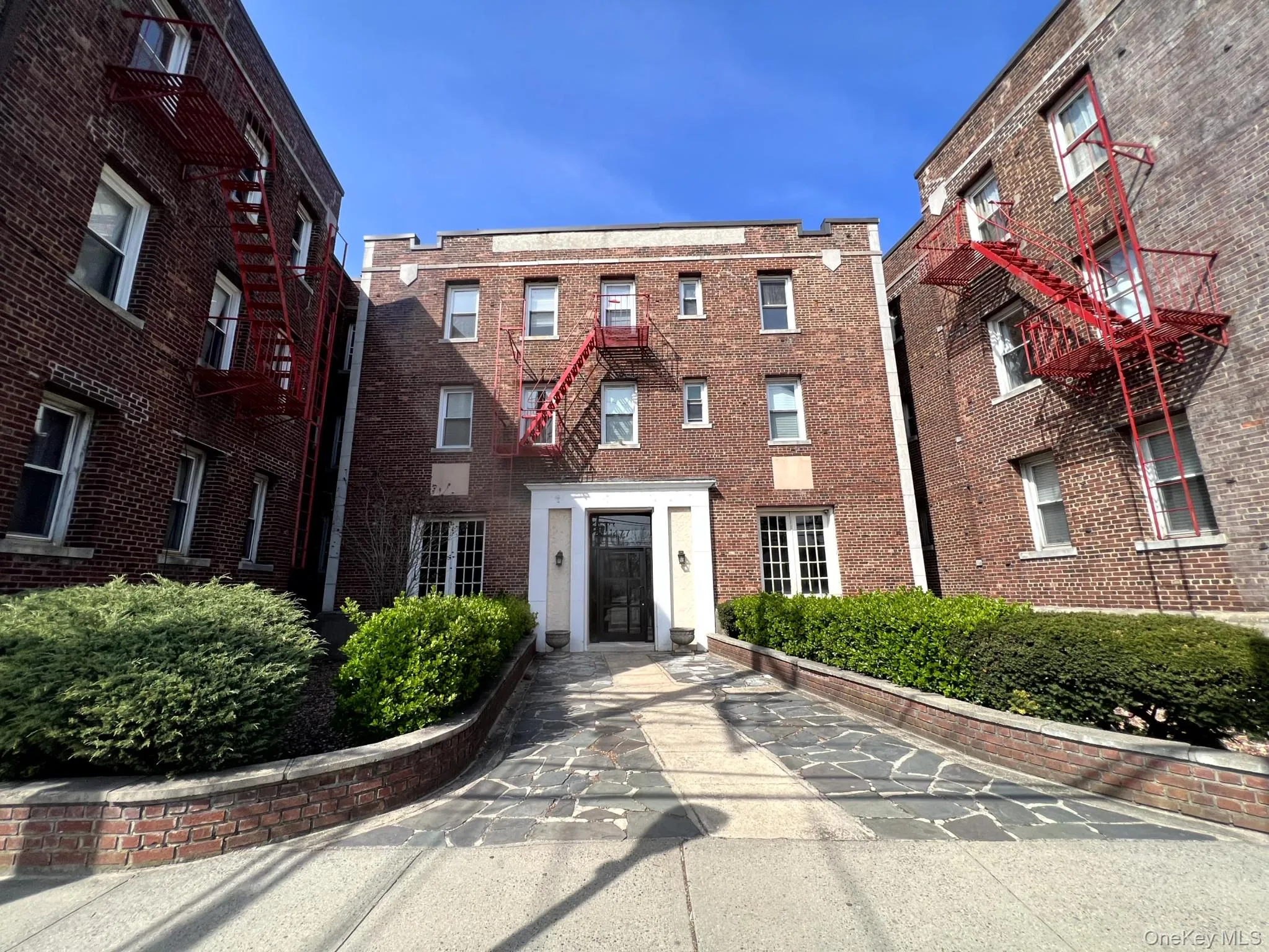 477 Merrick Road, Hempstead, NY, 1 Bedroom Bedrooms, 2 Rooms Rooms,1 BathroomBathrooms,Residential Lease,For Rent,Merrick,0,965225 477 Merrick Road, Hempstead, NY, 1 Bedroom Bedrooms, 2 Rooms Rooms,1 BathroomBathrooms,Residential Lease,For Rent,Merrick,0,965225