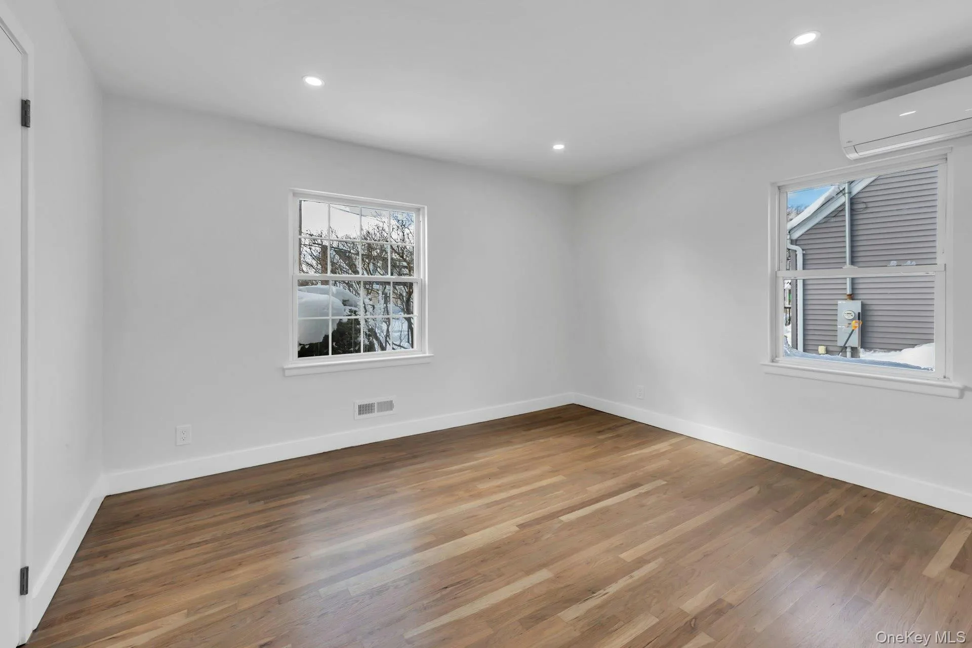 11 Barbara Drive, Babylon, NY, 3 Bedrooms Bedrooms, 6 Rooms Rooms,2 BathroomsBathrooms,Residential Lease,For Rent,Barbara,0,965228 11 Barbara Drive, Babylon, NY, 3 Bedrooms Bedrooms, 6 Rooms Rooms,2 BathroomsBathrooms,Residential Lease,For Rent,Barbara,0,965228