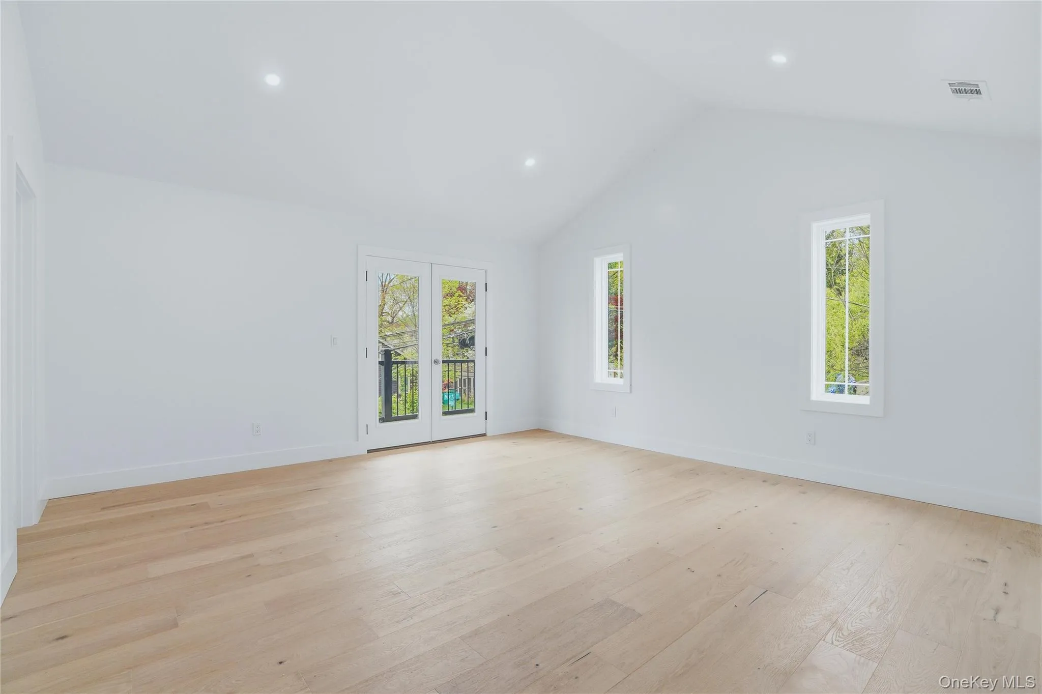 19 North Street, Beacon, NY, 3 Bedrooms Bedrooms, 8 Rooms Rooms,3 BathroomsBathrooms,Residential Sale,For Rent,North,0,965242 19 North Street, Beacon, NY, 3 Bedrooms Bedrooms, 8 Rooms Rooms,3 BathroomsBathrooms,Residential Sale,For Rent,North,0,965242