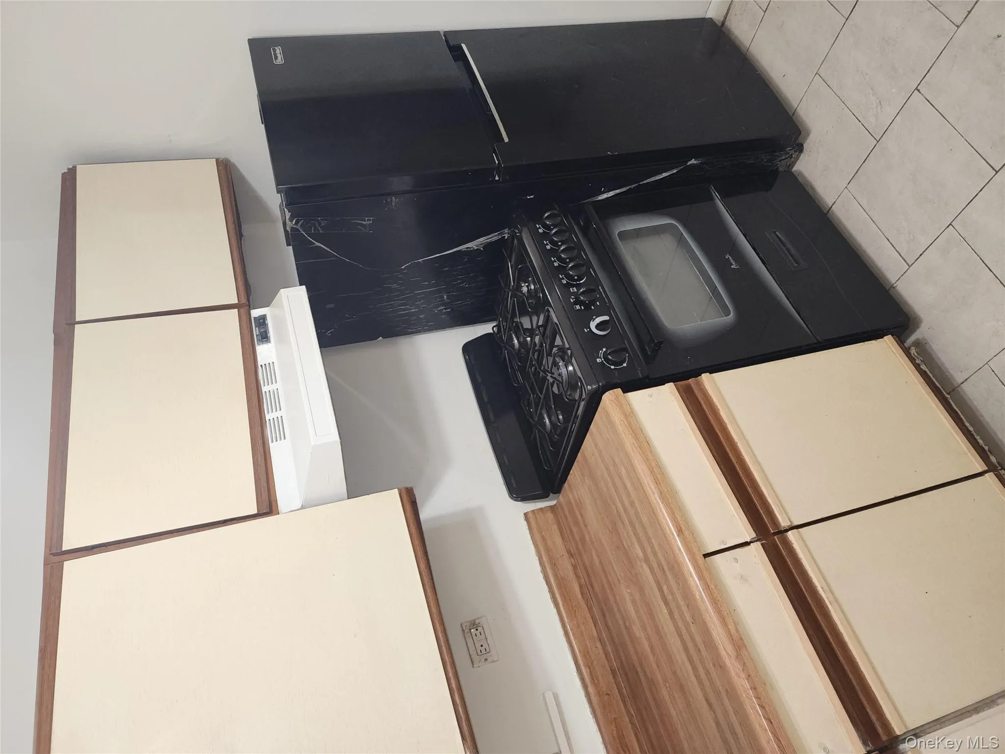 206-03 Jamaica Avenue, New York, NY, 1 Bedroom Bedrooms, 2 Rooms Rooms,1 BathroomBathrooms,Residential Lease,For Rent,Jamaica,0,965246 206-03 Jamaica Avenue, New York, NY, 1 Bedroom Bedrooms, 2 Rooms Rooms,1 BathroomBathrooms,Residential Lease,For Rent,Jamaica,0,965246