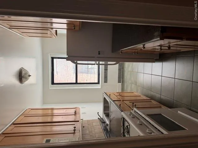 35-30 73rd Street, New York, NY, 1 Bedroom Bedrooms, 4 Rooms Rooms,1 BathroomBathrooms,Residential,For Rent,73rd,0,965247 35-30 73rd Street, New York, NY, 1 Bedroom Bedrooms, 4 Rooms Rooms,1 BathroomBathrooms,Residential,For Rent,73rd,0,965247
