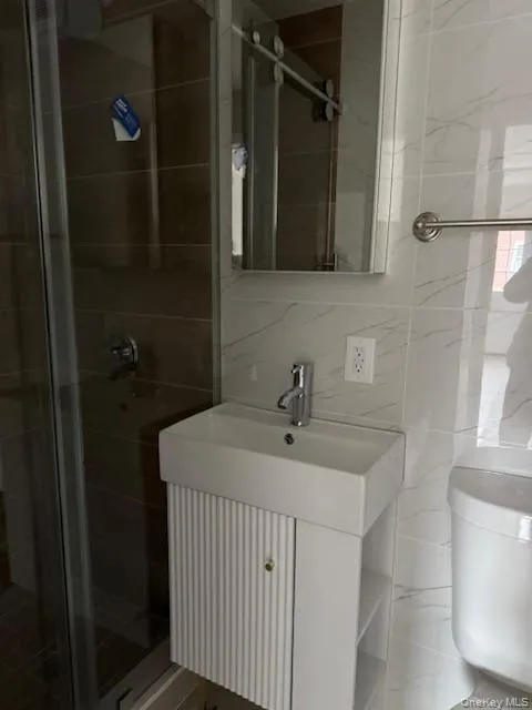 58-24 Granger Street, New York, NY, 3 Bedrooms Bedrooms, 5 Rooms Rooms,3 BathroomsBathrooms,Residential Lease,For Rent,Granger,0,965253 58-24 Granger Street, New York, NY, 3 Bedrooms Bedrooms, 5 Rooms Rooms,3 BathroomsBathrooms,Residential Lease,For Rent,Granger,0,965253