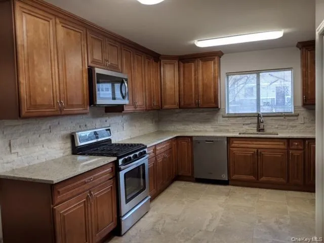 649 Beech Street, Long Beach, NY, 3 Bedrooms Bedrooms, 6 Rooms Rooms,2 BathroomsBathrooms,Residential Lease,For Rent,Beech,0,965316 649 Beech Street, Long Beach, NY, 3 Bedrooms Bedrooms, 6 Rooms Rooms,2 BathroomsBathrooms,Residential Lease,For Rent,Beech,0,965316