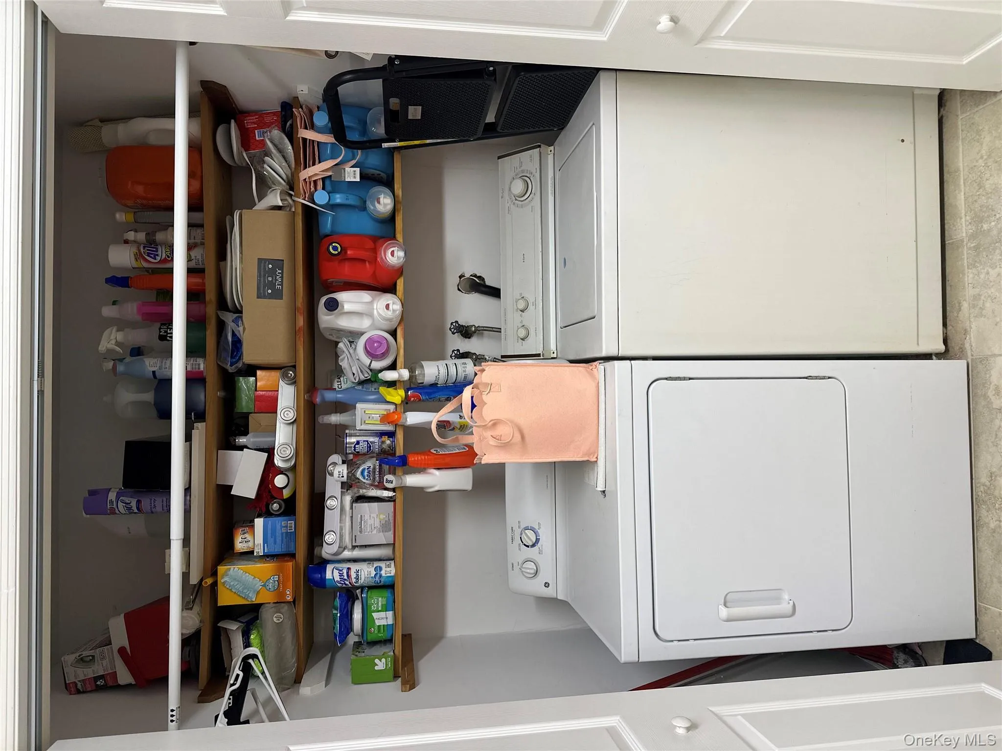 649 Beech Street, Long Beach, NY, 3 Bedrooms Bedrooms, 6 Rooms Rooms,2 BathroomsBathrooms,Residential Lease,For Rent,Beech,0,965316 649 Beech Street, Long Beach, NY, 3 Bedrooms Bedrooms, 6 Rooms Rooms,2 BathroomsBathrooms,Residential Lease,For Rent,Beech,0,965316