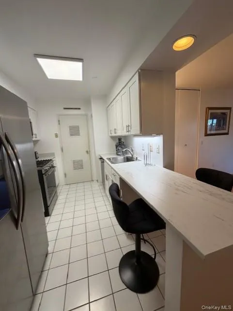 21 Lake Street, White Plains, NY, 1 Bedroom Bedrooms, 3 Rooms Rooms,1 BathroomBathrooms,Residential Lease,For Rent,Lake,0,965319 21 Lake Street, White Plains, NY, 1 Bedroom Bedrooms, 3 Rooms Rooms,1 BathroomBathrooms,Residential Lease,For Rent,Lake,0,965319