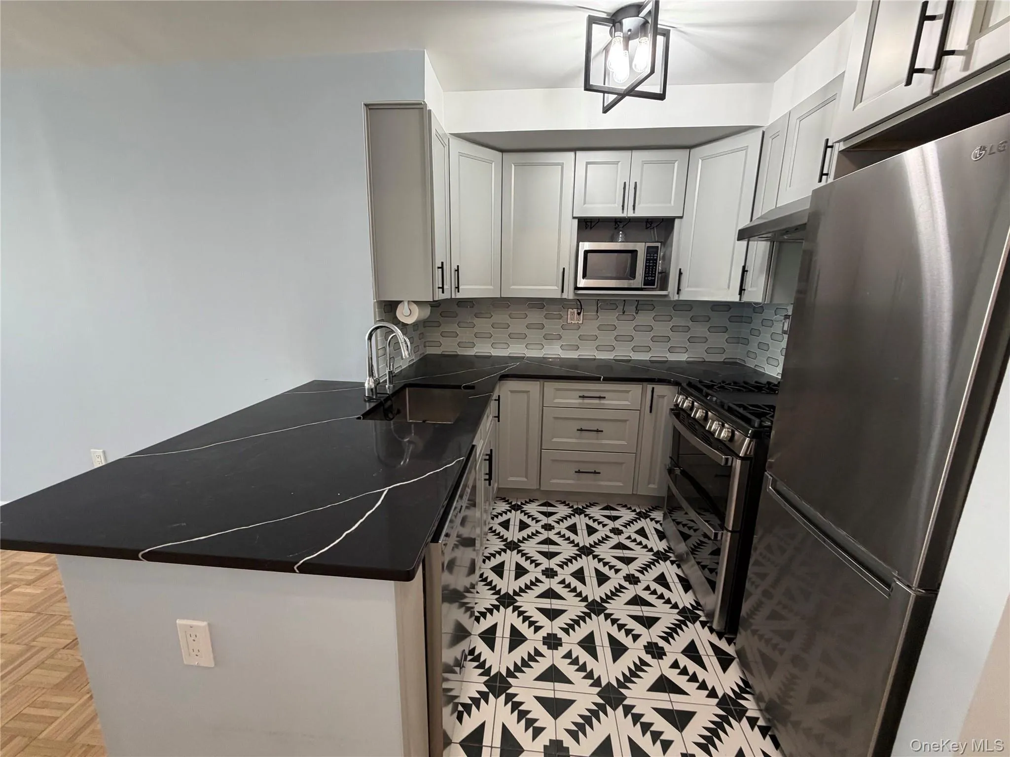 4-74 48th Avenue, New York, NY, 1 Bedroom Bedrooms, 3 Rooms Rooms,1 BathroomBathrooms,Residential,For Rent,48th,0,KEY965334 4-74 48th Avenue, New York, NY, 1 Bedroom Bedrooms, 3 Rooms Rooms,1 BathroomBathrooms,Residential,For Rent,48th,0,KEY965334