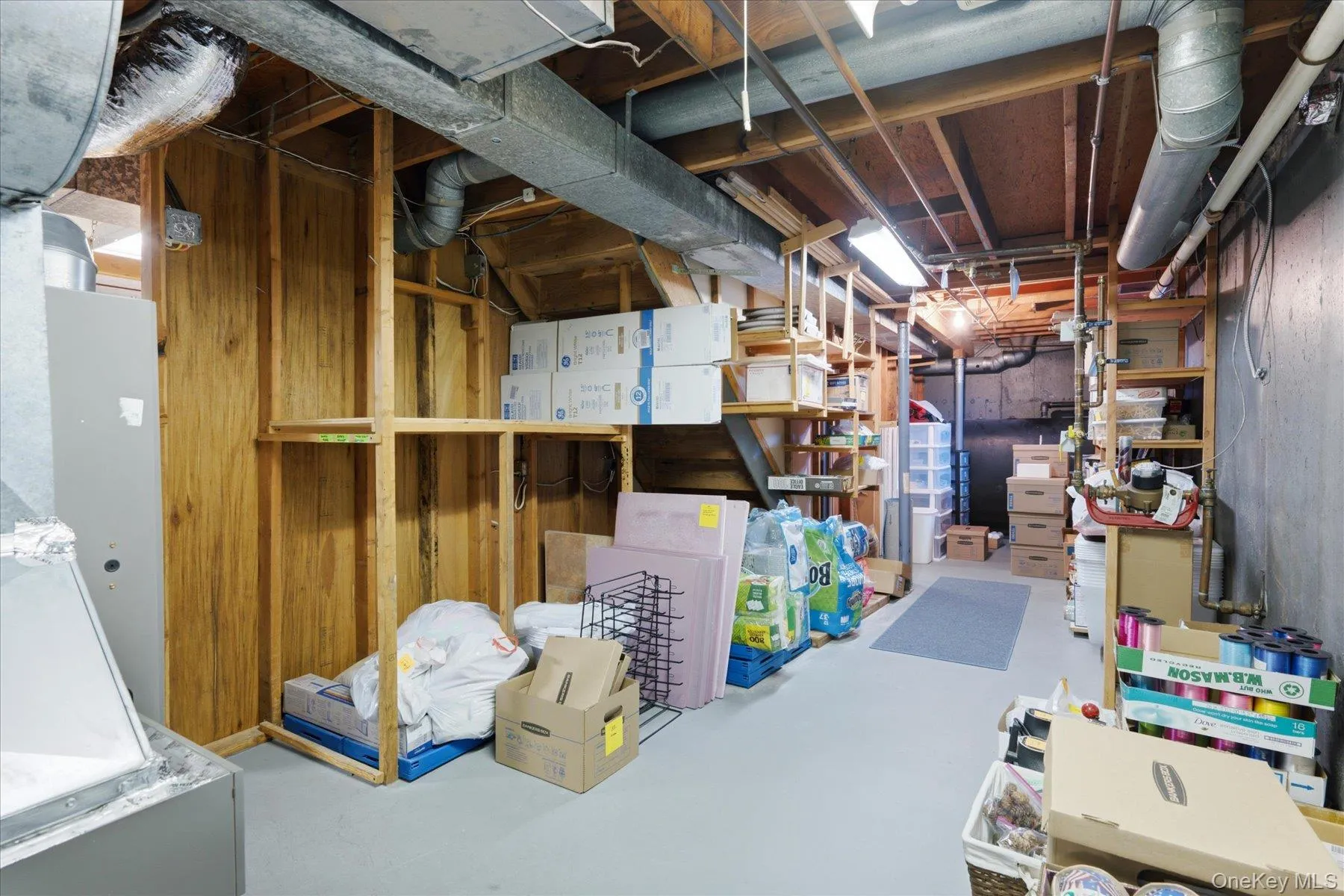 Tons of storage and built in shelving Tons of storage and built in shelving