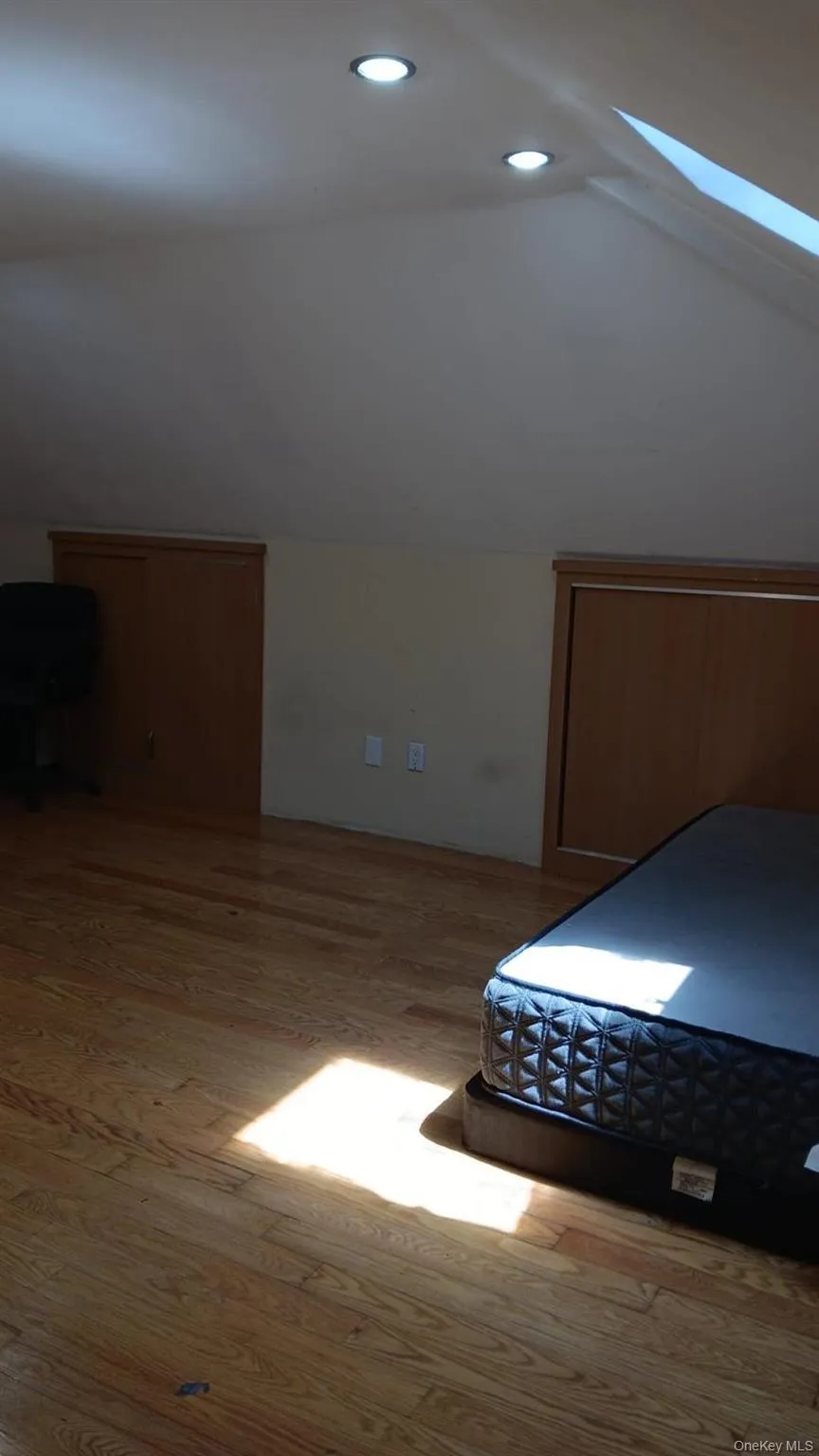 You can bring your own furniture You can bring your own furniture