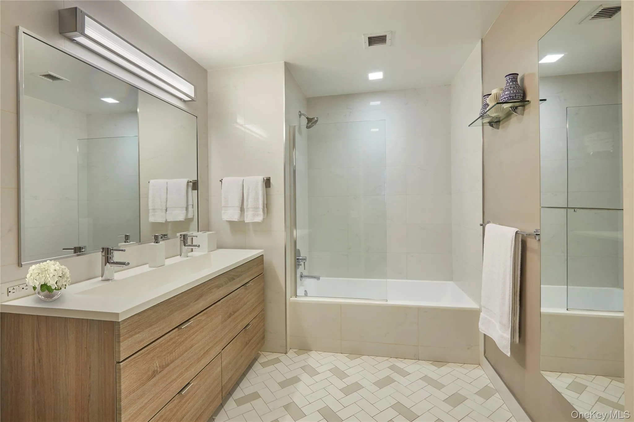 23 116th Street, New York, NY, 1 Bedroom Bedrooms, 3 Rooms Rooms,1 BathroomBathrooms,Residential Lease,For Rent,116th,0,965423 23 116th Street, New York, NY, 1 Bedroom Bedrooms, 3 Rooms Rooms,1 BathroomBathrooms,Residential Lease,For Rent,116th,0,965423