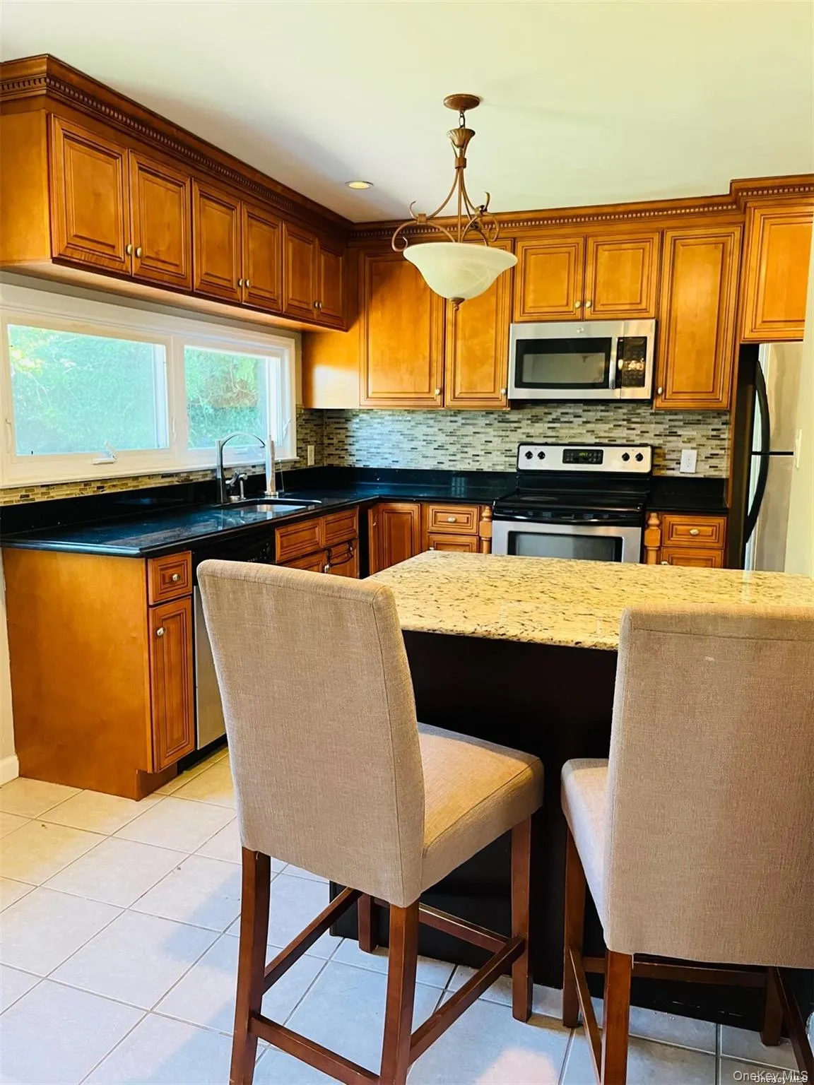 40 Willets Drive, Oyster Bay, NY, 3 Bedrooms Bedrooms, 6 Rooms Rooms,2 BathroomsBathrooms,Residential Lease,For Rent,Willets,0,965438 40 Willets Drive, Oyster Bay, NY, 3 Bedrooms Bedrooms, 6 Rooms Rooms,2 BathroomsBathrooms,Residential Lease,For Rent,Willets,0,965438